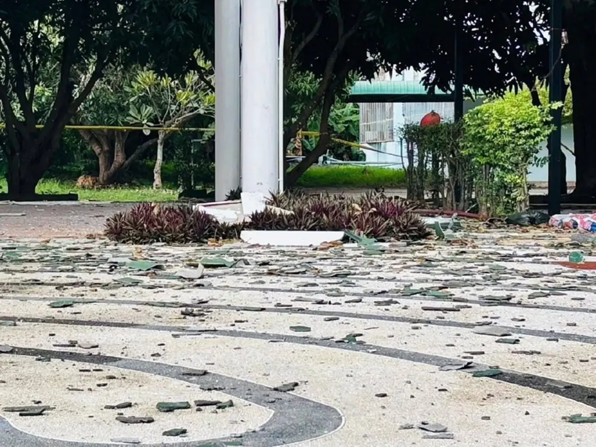 เสียหายหนัก 45 ล้าน สภาพความเสียหาย รพ.พนมดงรัก ถูกจรวดกัมพูชา