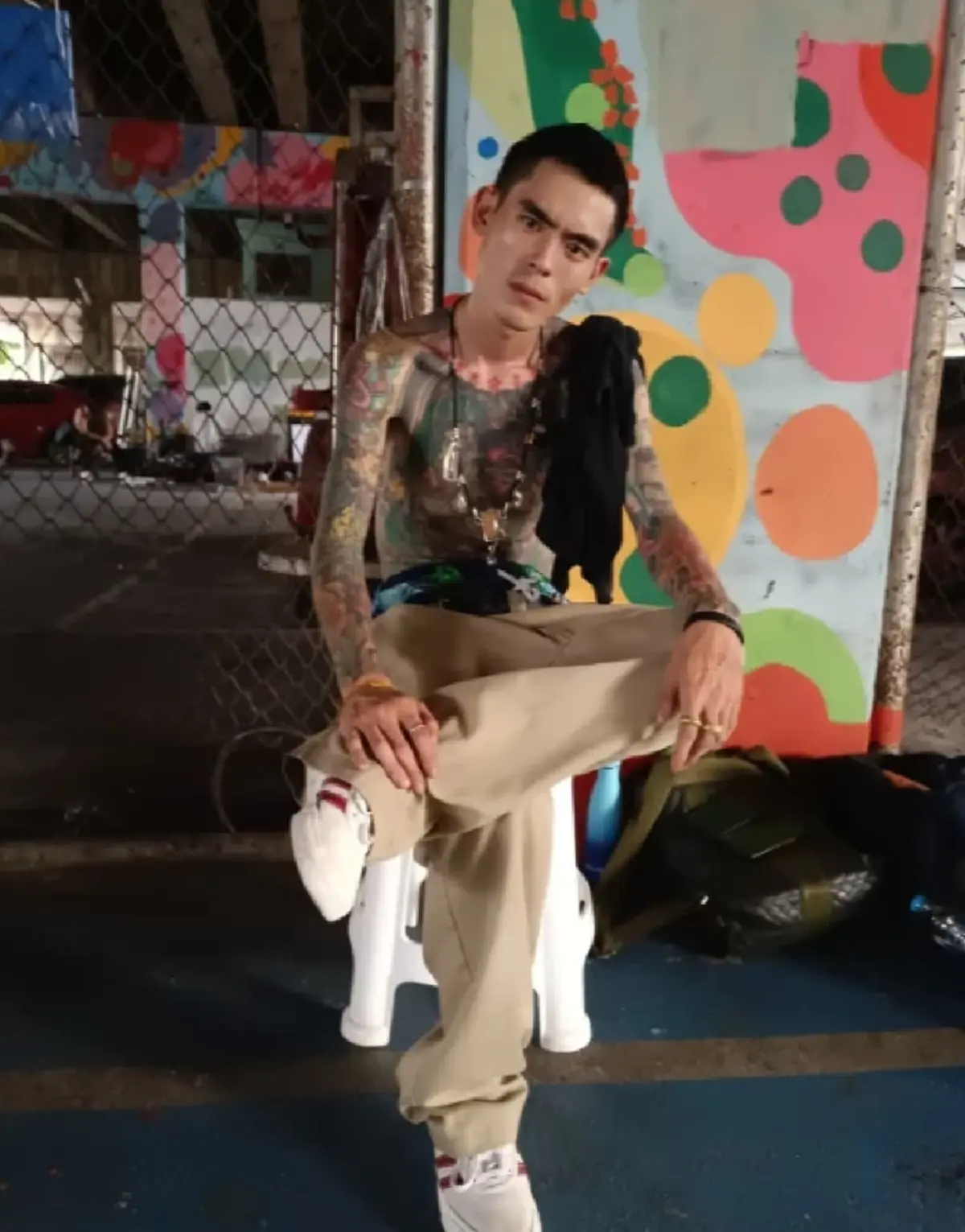 รู้จัก "เบสท์ เอกวัฒน์"  อดีตพระเอก MV "แพ้ทาง" ที่แท้เป็นดาราดัง