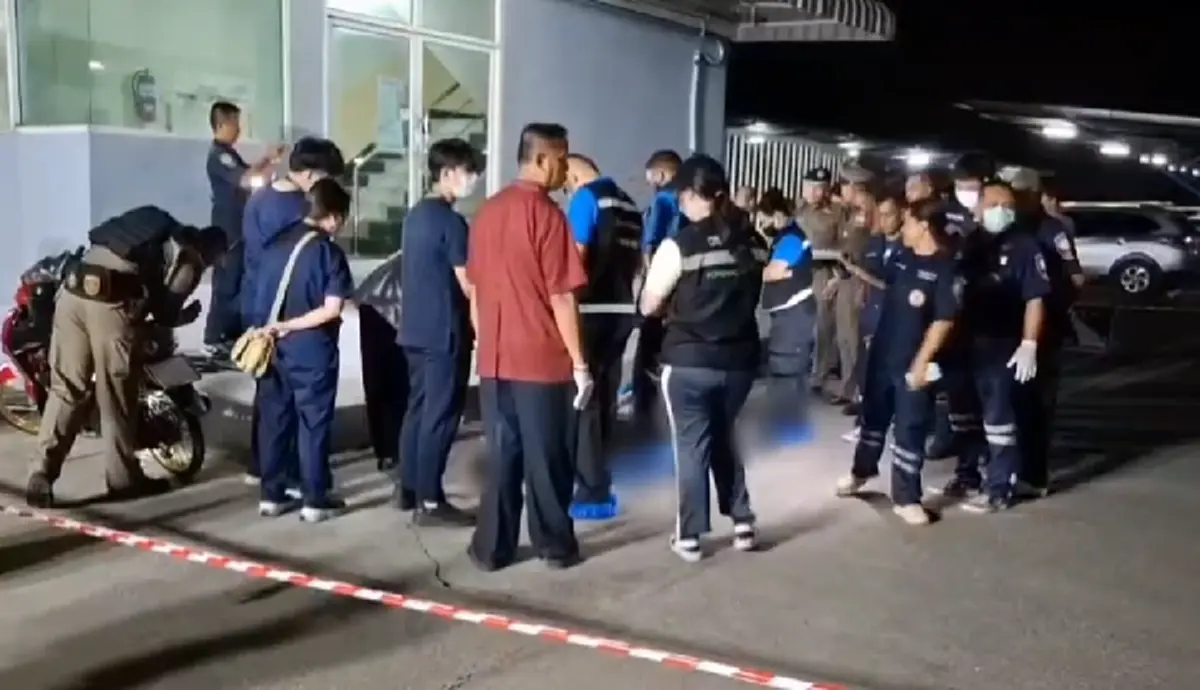 รักสามเส้าดับสลด หนุ่มขับรถสองแถวคว้า 9 มม. ยิงกิ๊กเมีย 7 นัดดับ