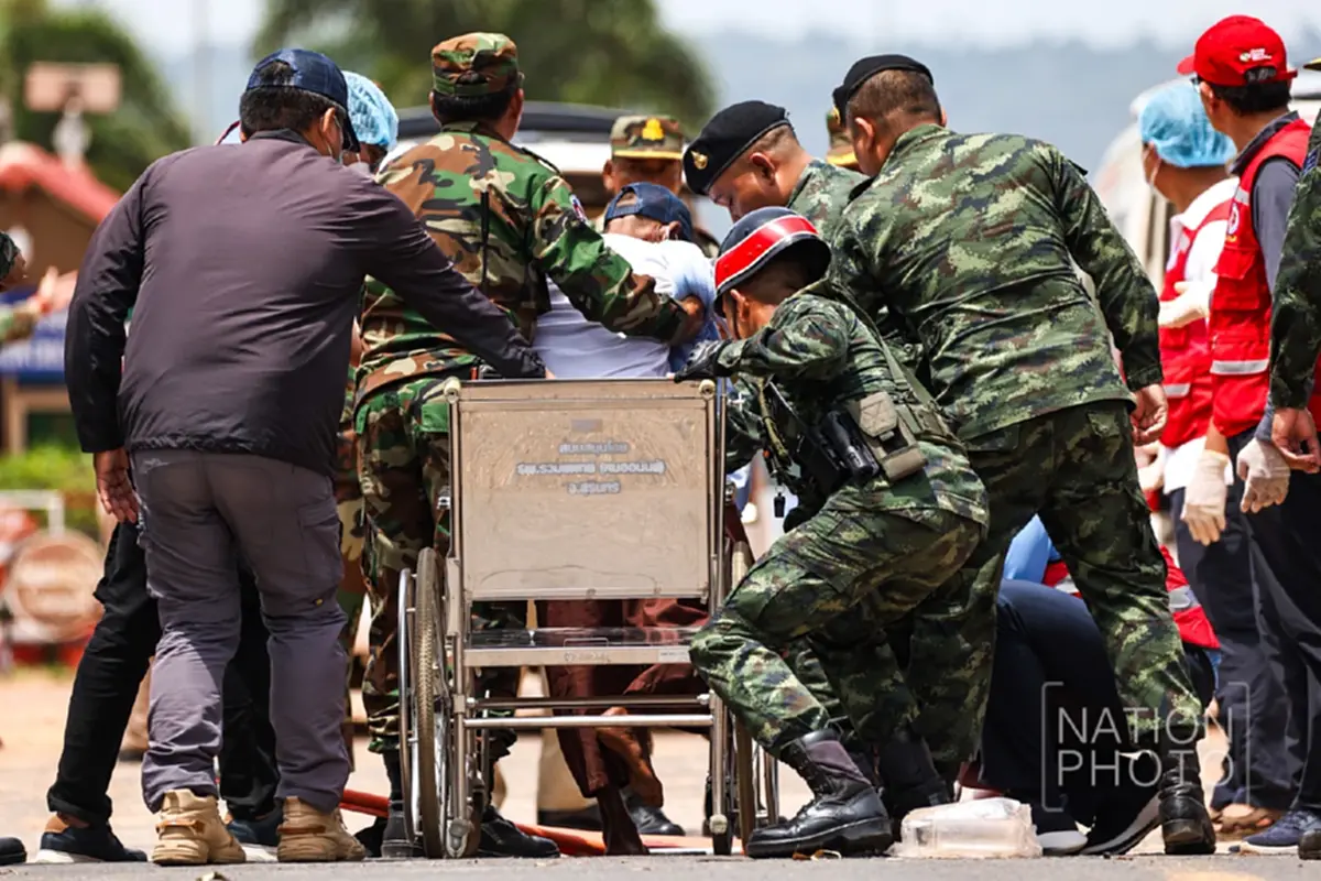 ส่ง 2 ทหารเขมร กลับบ้านเกิด หลังไทยดูแลรักษา นึกไม่ถึงคำพูดสุดท้าย