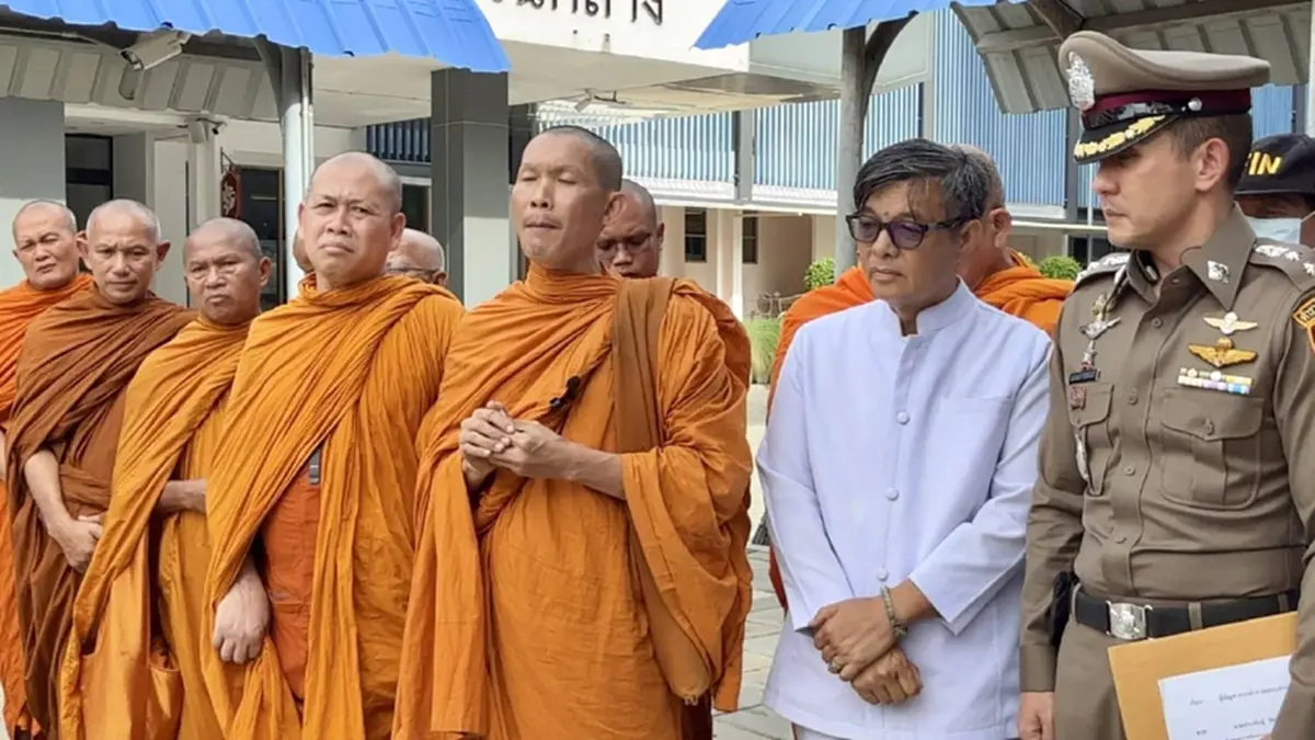 กลุ่มพลังชาวพุทธ บุก บช.ก. จี้หยุดใช้กฎหมายบั่นทอนศาสนา