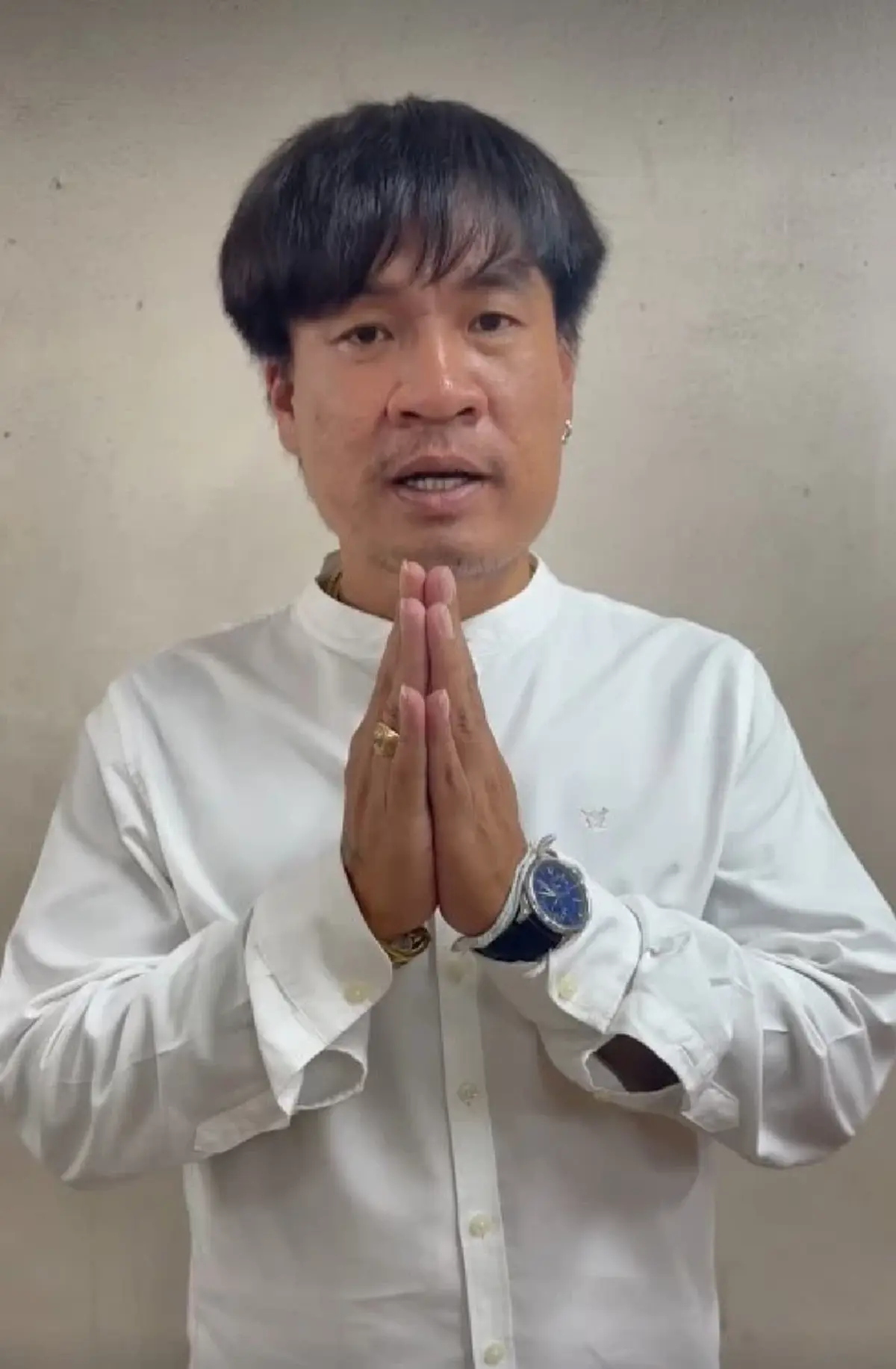 จอนนี่ มือปราบ ตัดสินใจ โพสต์กราบขอโทษ นายกรัฐมนตรี แล้ว