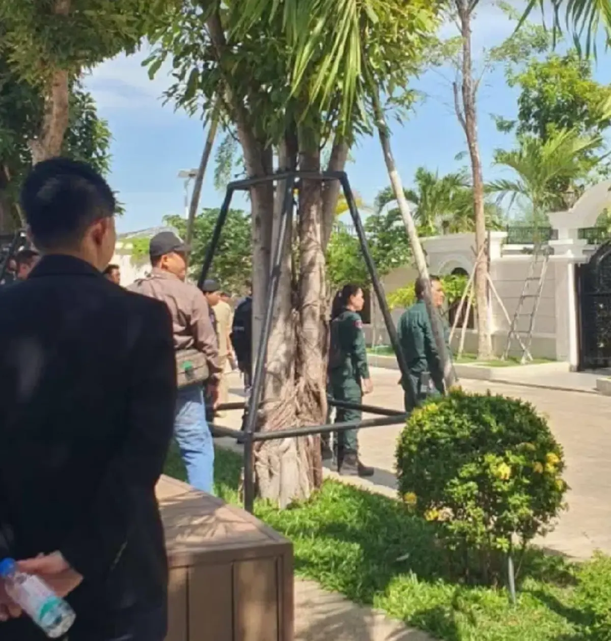 รู้แล้วสาเหตุ "เชง เสร็ยร็วต" แม่ค้าเขมรชื่อดัง โดนรวบคาคฤหาสน์