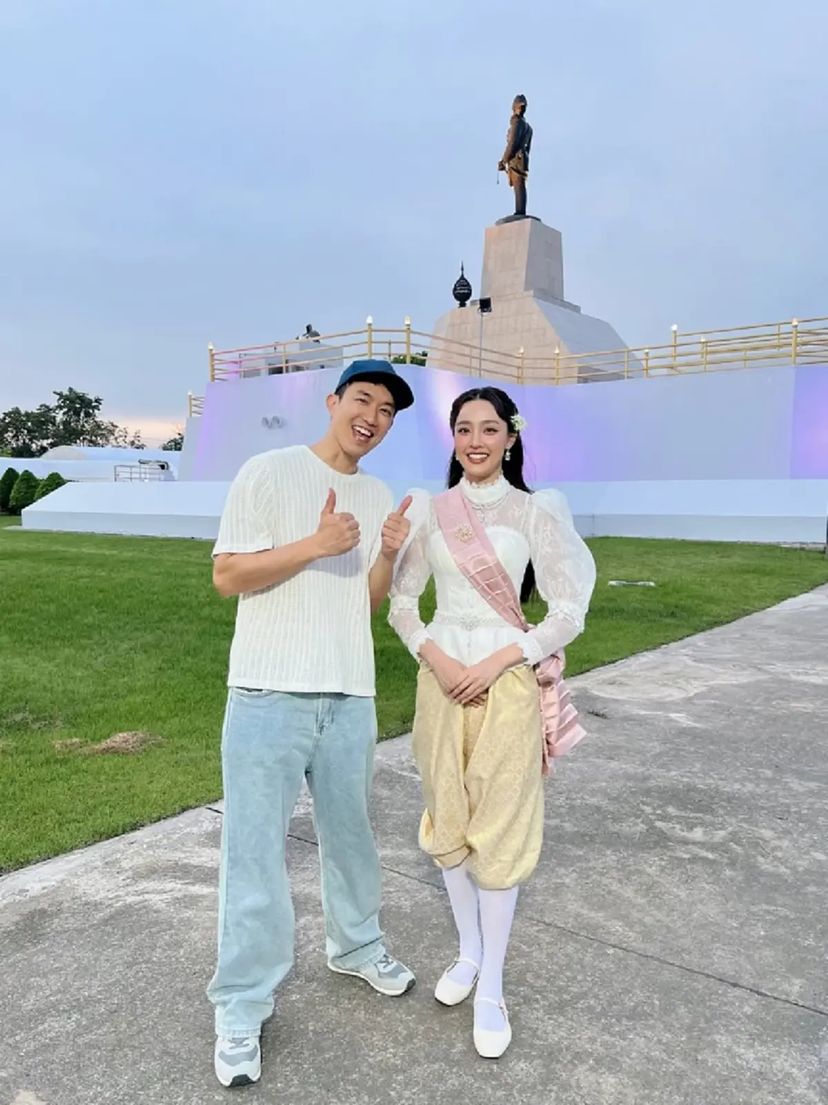 "ไผ่ พาทิศ" แอดมิทด่วนในรอบ 10 ปี "น้ำตาล" หวานใจลากส่งรพ.ด่วน