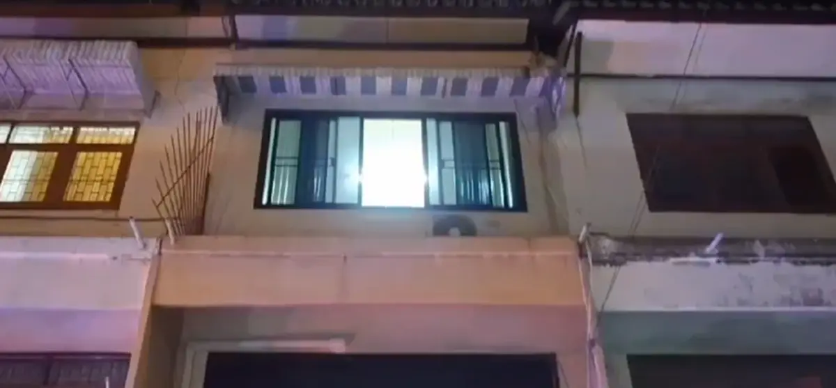 หนุ่มเทรนเนอร์ พลัดตกตึก3ชั้น อาการสาหัส ภรรยาเล่าพฤติกรรมสามี