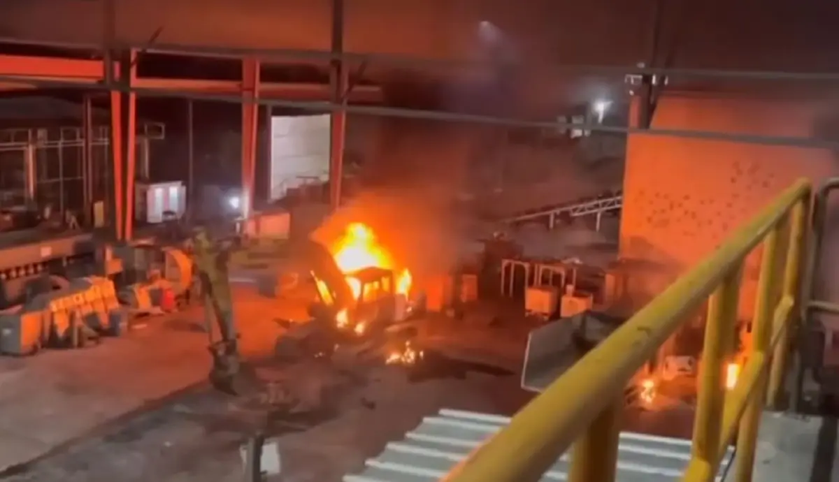 15 คนร้ายอุกอาจหนัก จับรปภ.มัด บุกเผาโรงไฟฟ้า-วางระเบิดซ้ำ