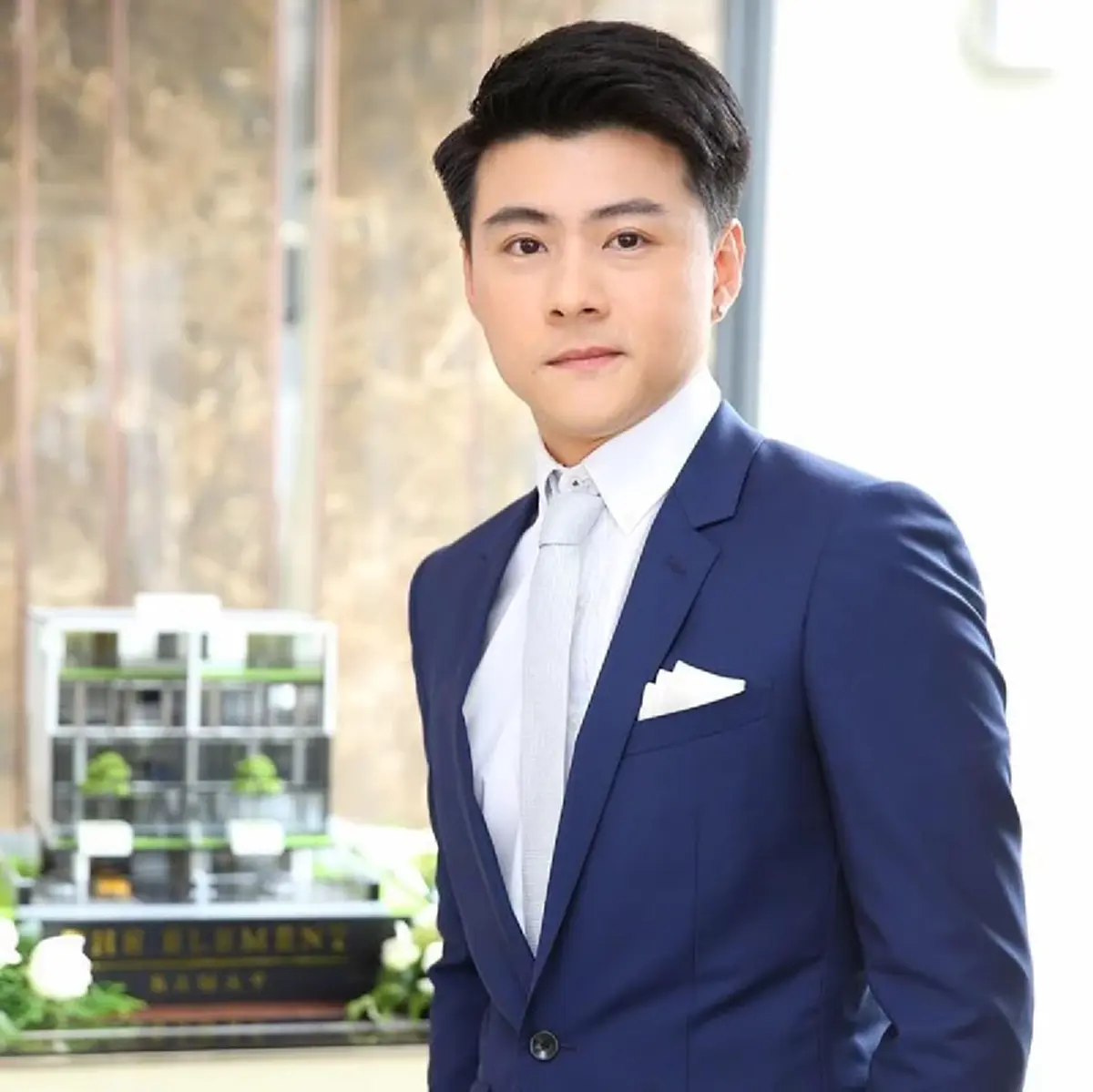 เปิดประวัติ ไฮโซบอส นักธุรกิจไฟแรงพันล้าน อดีตสามี เชอรีน