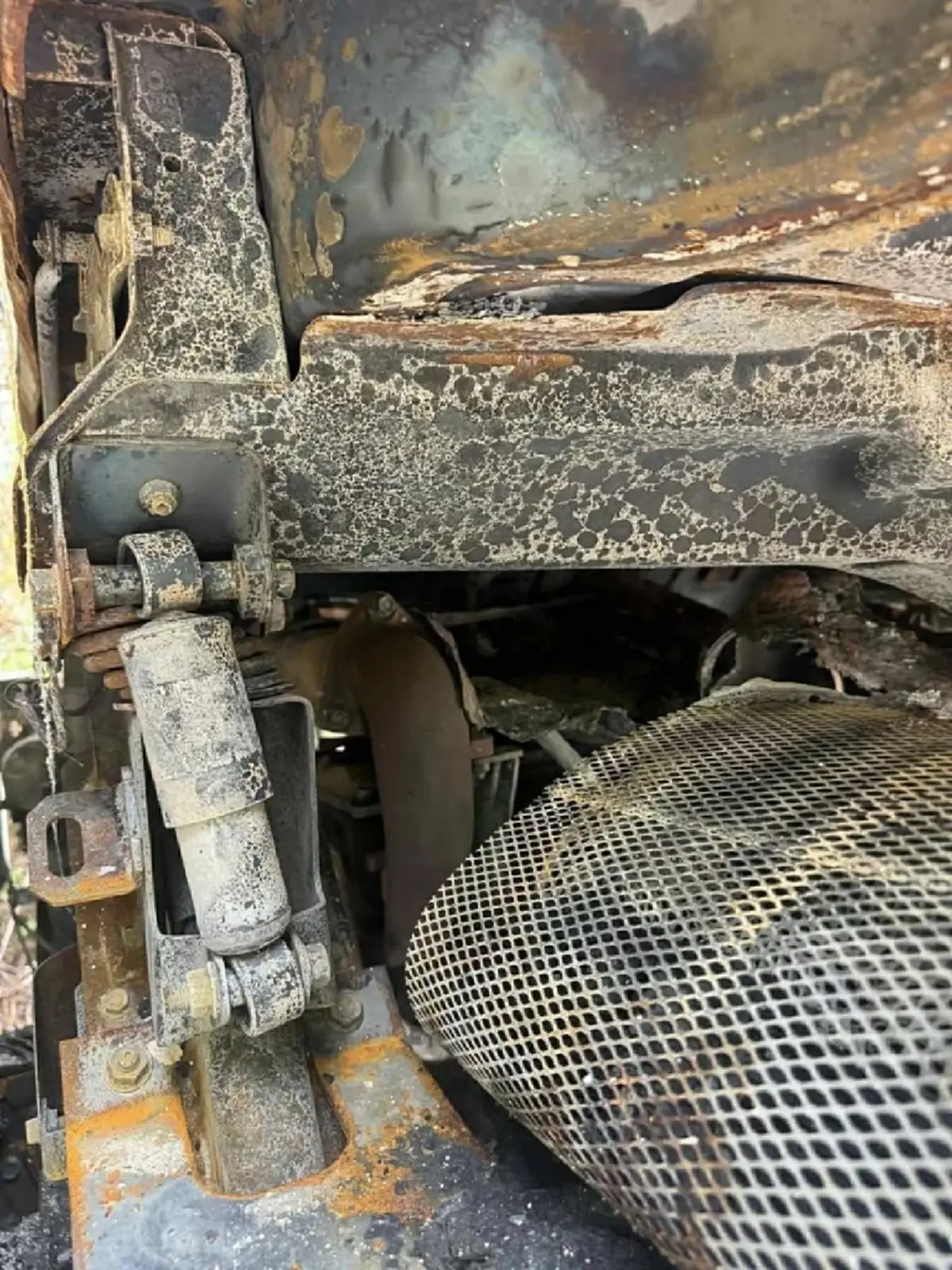 ระเบิดป่วนซ้ำ จะแนะเดือด ซ้อนคดีวางเพลิงรถเหมือง เจ็บหนัก 2