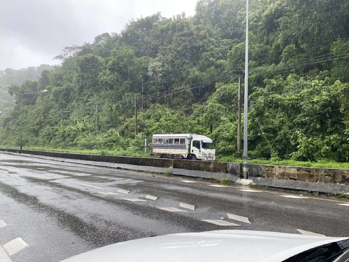 สลดหนัก โพสต์สุดท้ายครูคะนอง ก่อนรถชนดับขณะช่วย นร. กลับบ้าน