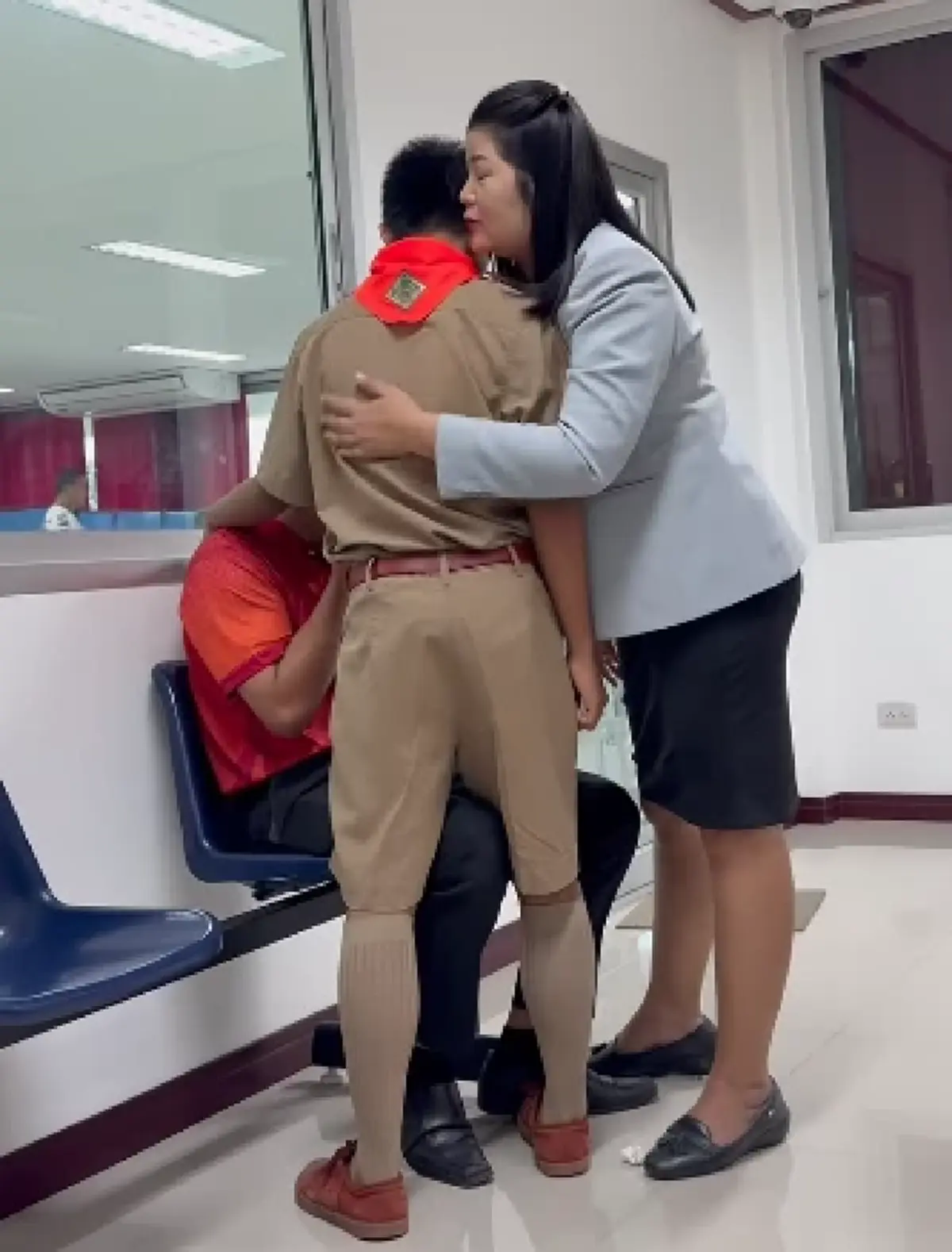 ครูสุดกลั้น เล่าเหตุเด็กนักเรียนวัย 13 ปี ถูกคนแจ้งจับ