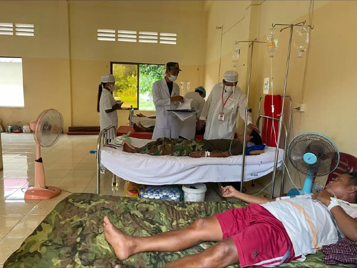 อ่วมอีก ทหารกัมพูชาป่วยไม่ทราบสาเหตุ รัฐบาลรีบปิดข่าวเงียบ