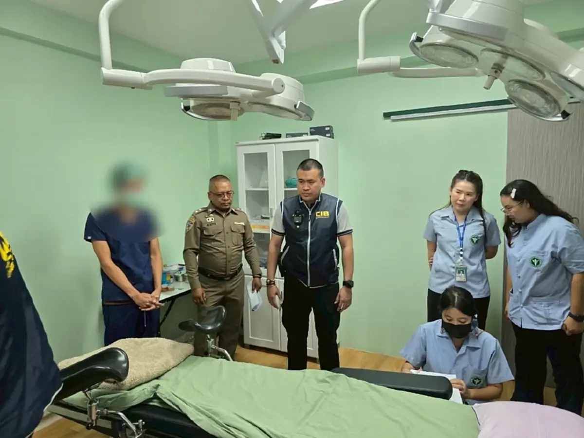 เปิดสภาพ 2 คลินิกดัง โดนบุกจับ ฉีดเพิ่มขนาด-ขลิบเจ้าโลก สุดสกปรก