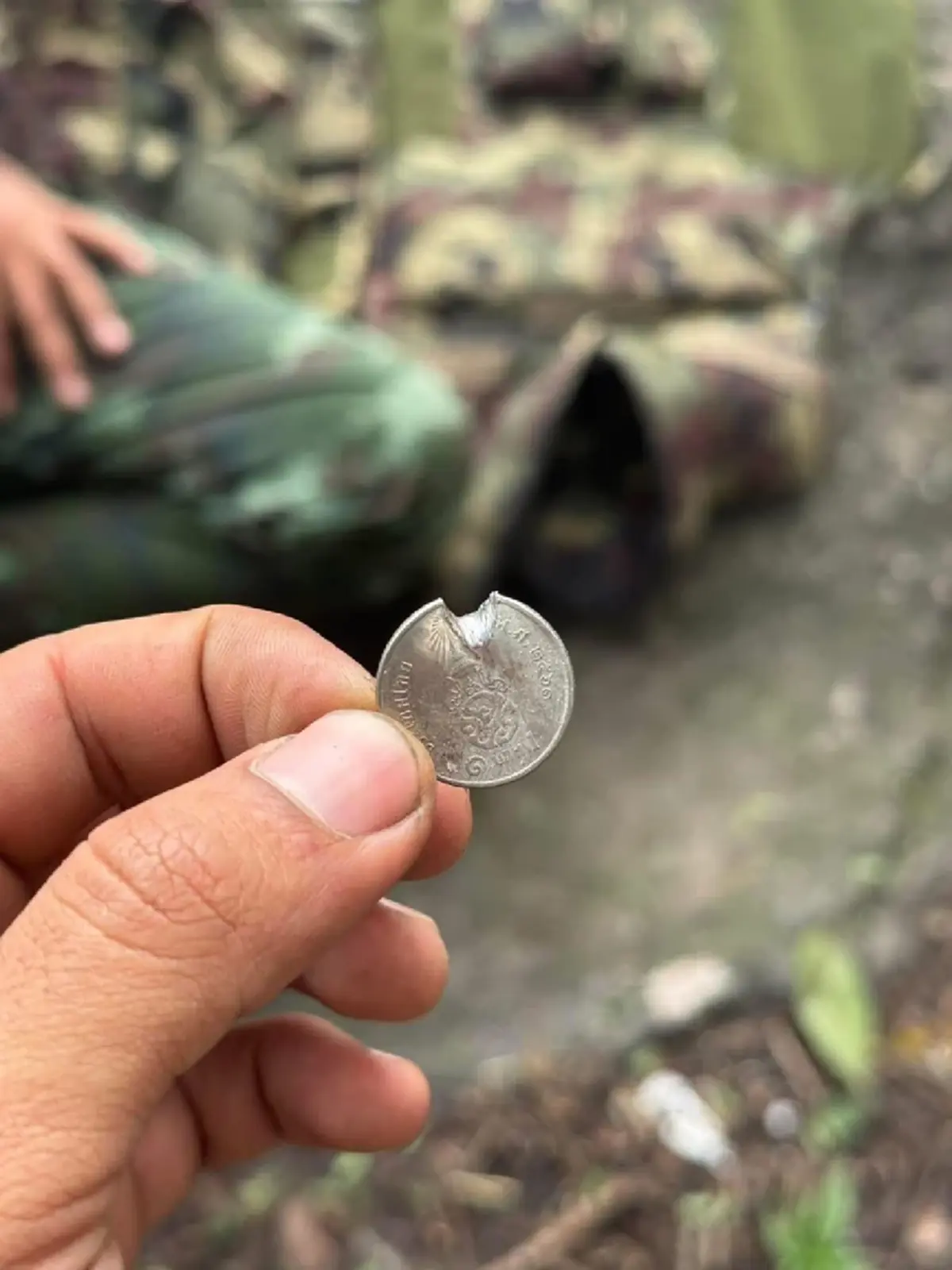 ส่ง 2 ทหารเขมร กลับบ้านเกิด หลังไทยดูแลรักษา นึกไม่ถึงคำพูดสุดท้าย