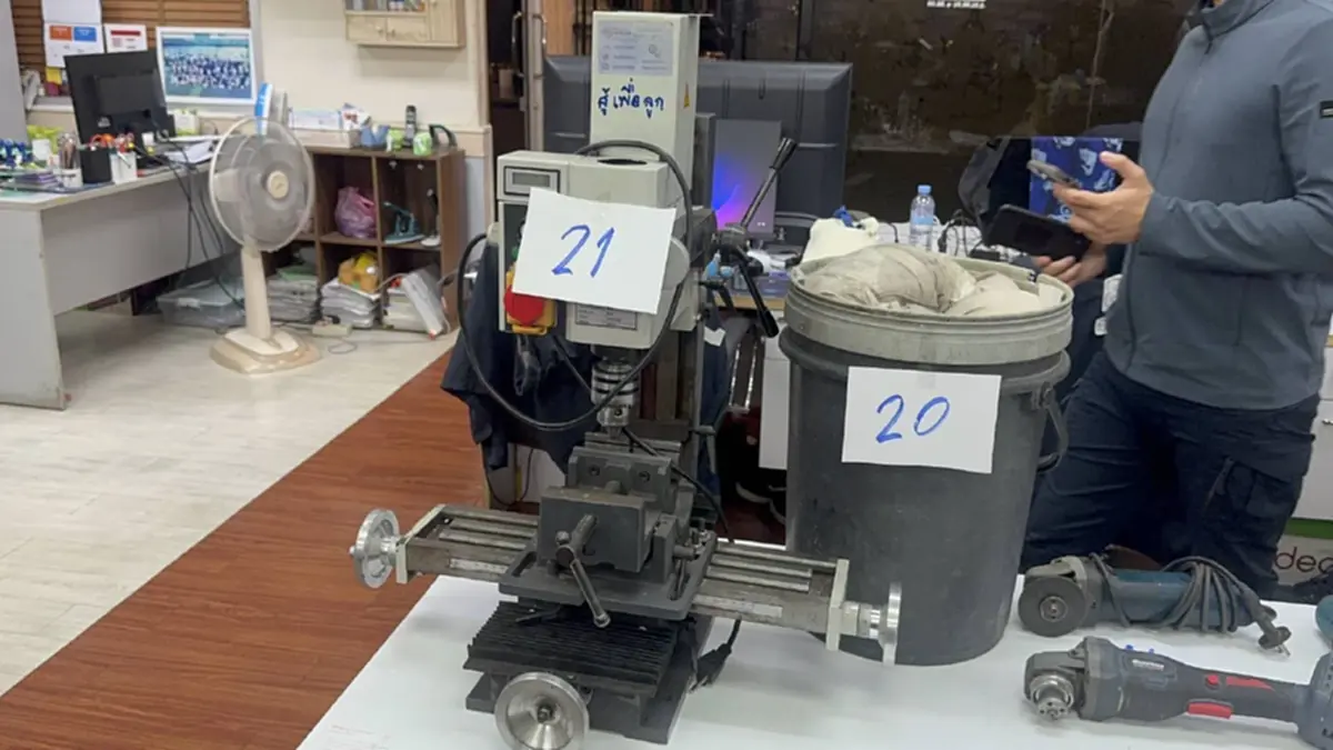 ปิดบัญชี นักรบลายพราง บุกจับคาบ้าน ยึดอาวุธ-กระสุนเพียบ