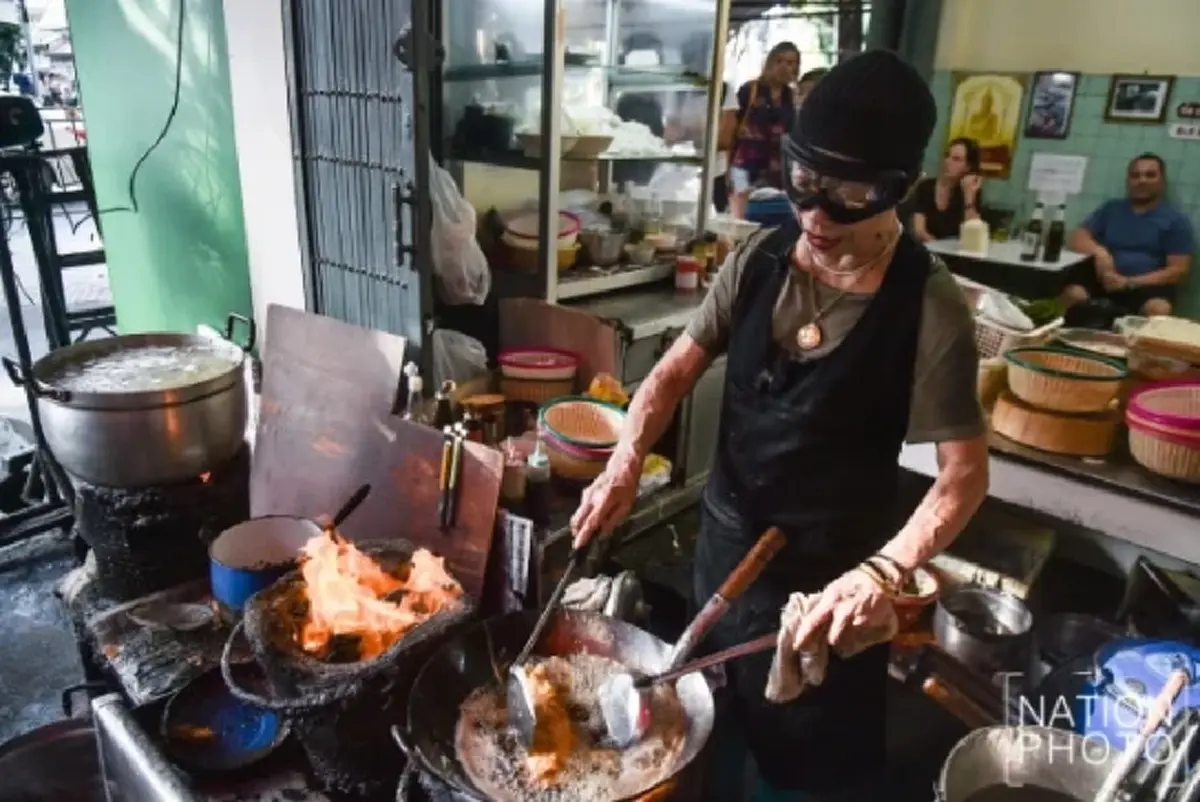 ไม่มีใครเคยรู้ ทีมงานชาวประมง ส่งปูให้เจ๊ไฝ เผยผมส่งปูให้แพงเอง