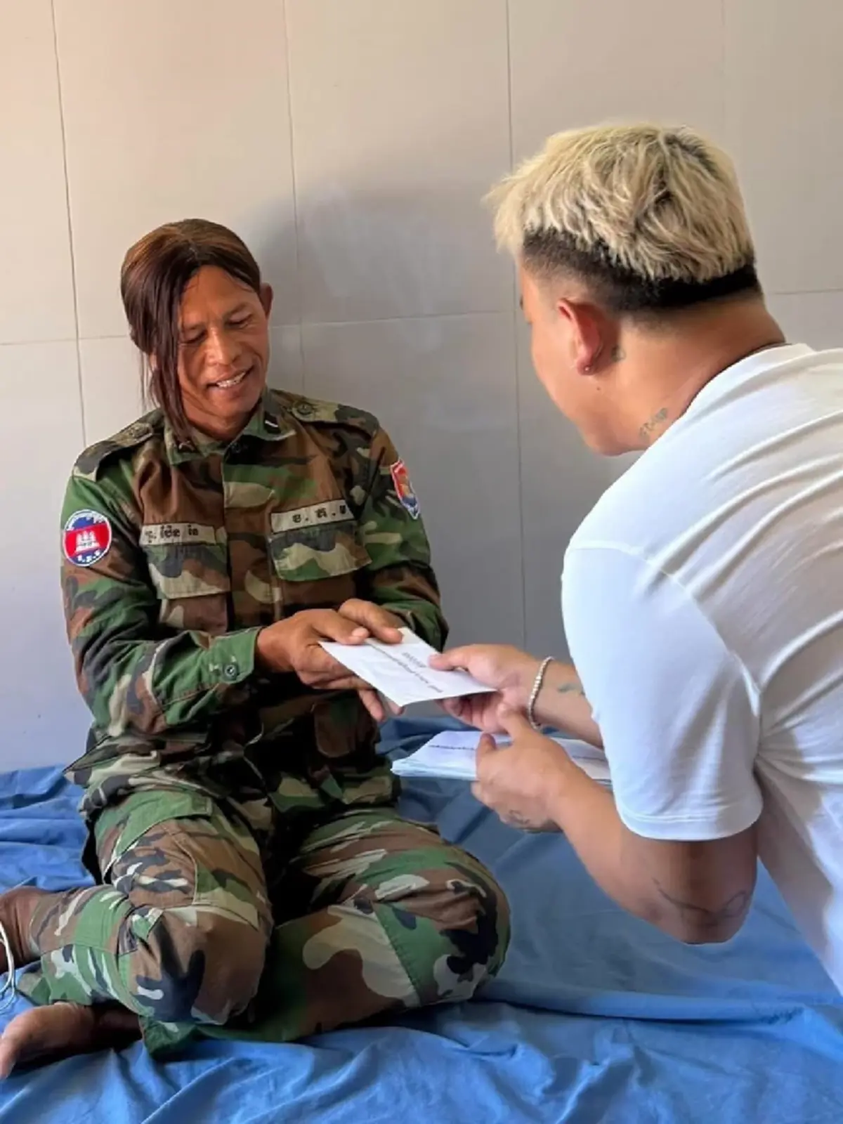 รู้จัก โปน่า พลทหาร LGBTQ+ เจ็บจากสมรภูมิ รับเงินเยียวยาแค่ 60 บาท