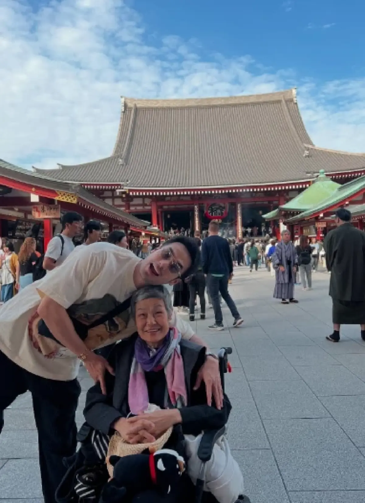 น้ำตาซึม "บอย ปกรณ์" เผยภาพ "แม่งามทิพย์" ในวันเกิดตัวเอ