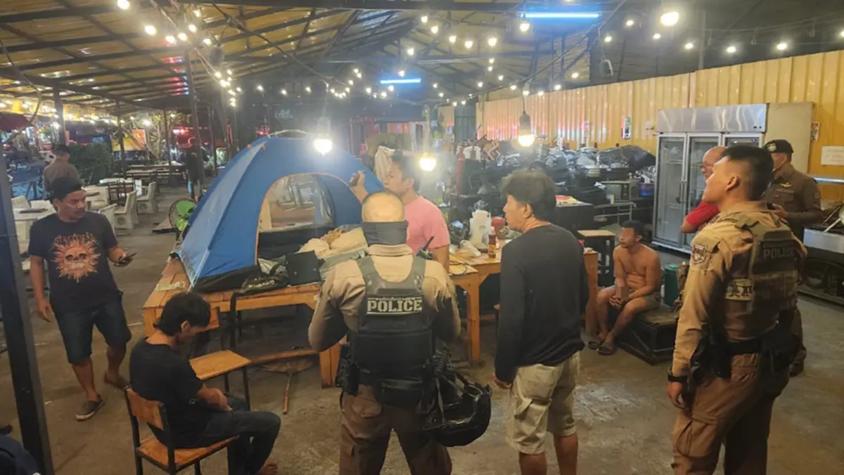 ศึกสายเลือด 3 พี่น้อง เดือดกลางวงข้าว พี่คนโตจ้วงคนกลางยับ