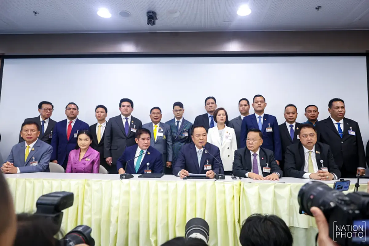 น่าคิด "ชูวิทย์" มองเห็นภาพ เตือน"ปชน."การหลอกลวงที่สมบูรณ์แบบ