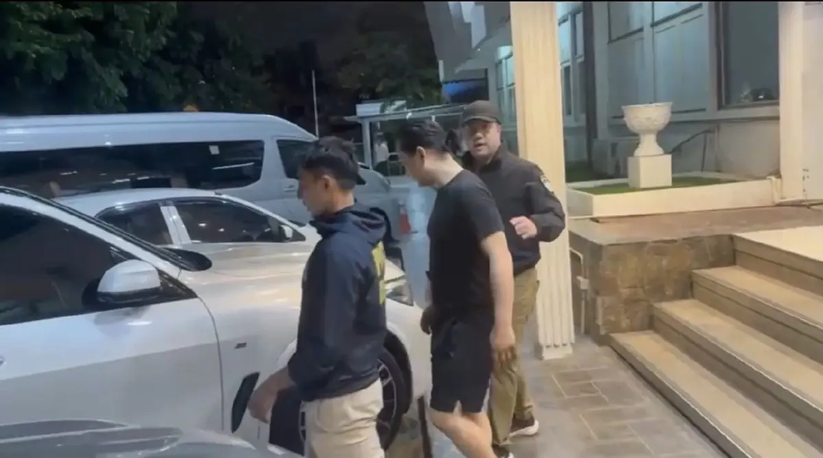 เปิดนาทีล้อมจับ ไฮโซลูกนัท คาปั๊ม คดีทำร้ายโชเฟอร์แอปฯดัง