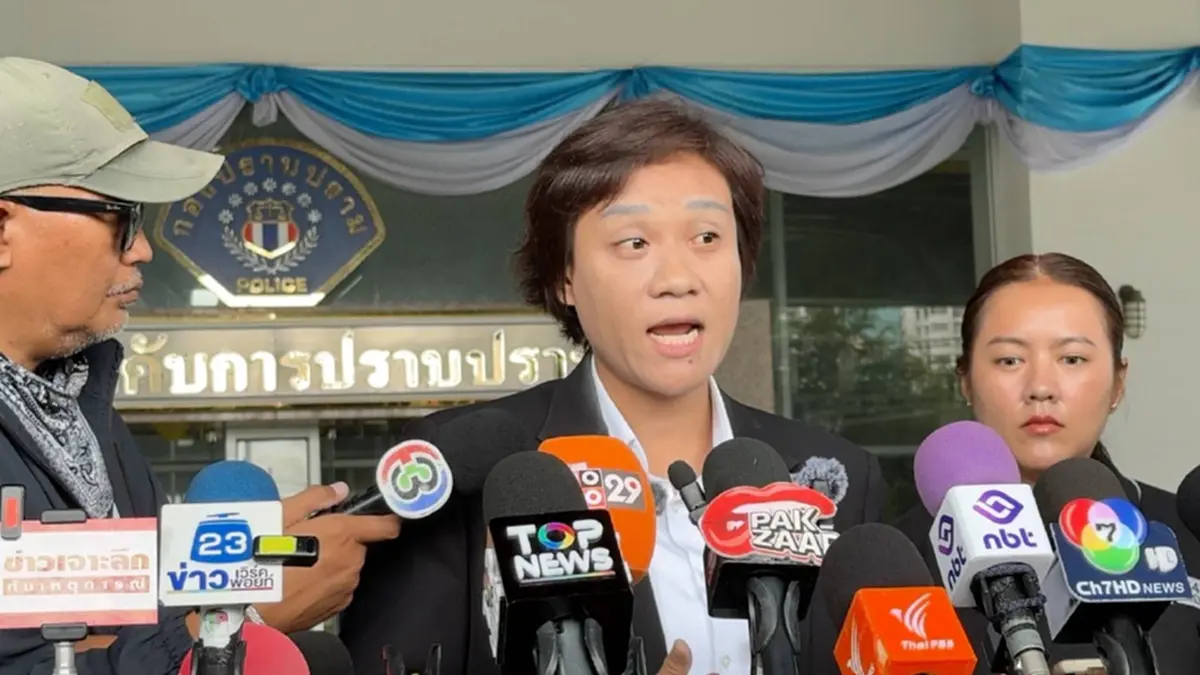 หลักฐานเด็ด สีกามัดพระดังโยกเงิน 12 ล. จากบัญชีมูลนิธิซุกต่างแดน