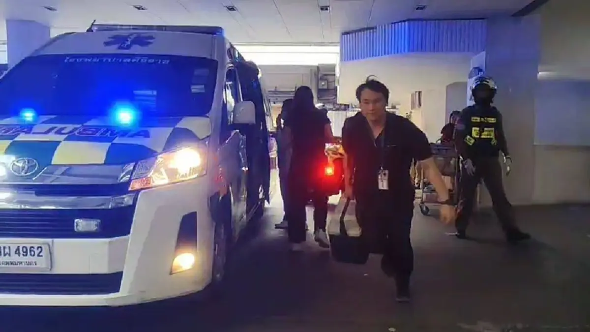 เปิดอาการตำรวจ โดนแท็กซี่ฝ่าขบวนนำส่งอวัยวะชนล้มกลางแยก