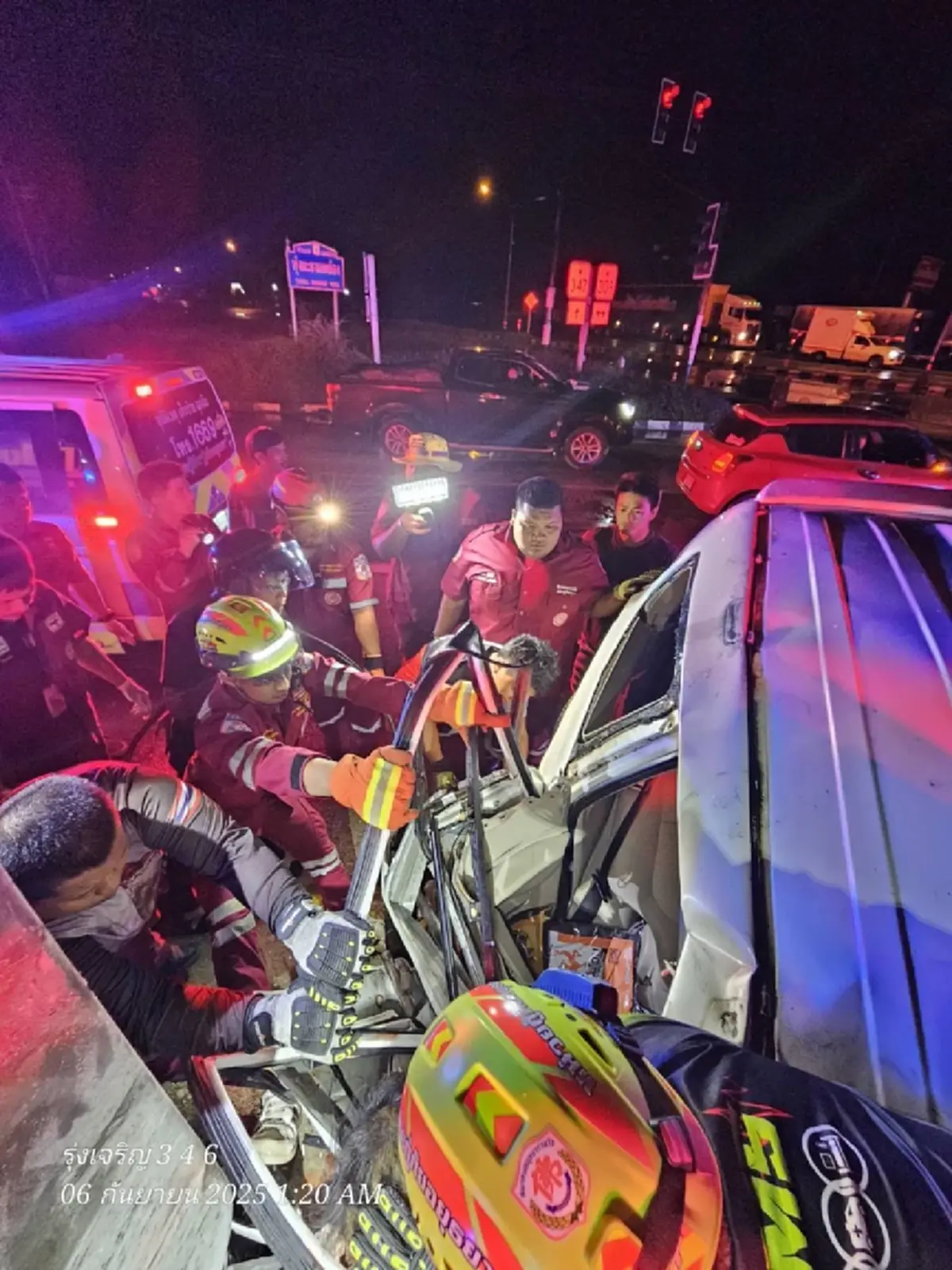 หดหู่ใจ พยาบาลสาว เห็นรถชนลงไปช่วย ก่อนพบเป็นแฟนตัวเอง