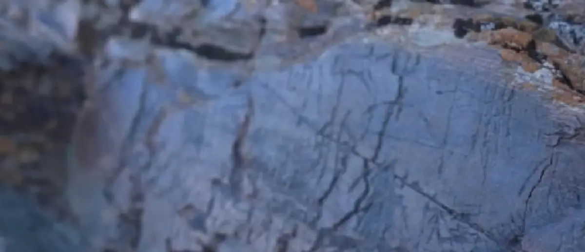 พบหินจารึกโบราณ มีอายุประมาณ 2,000 ปี บนที่ราบสูงทิเบต ยุคราชวงศ์ฉิน