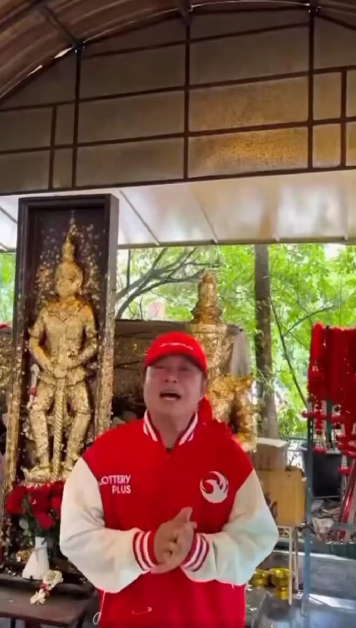 ส่อง มนต์สิทธิ์ คำสร้อย ล้วงไหปิงปองวัดหัวลำโพง หยิบได้เลขสวย