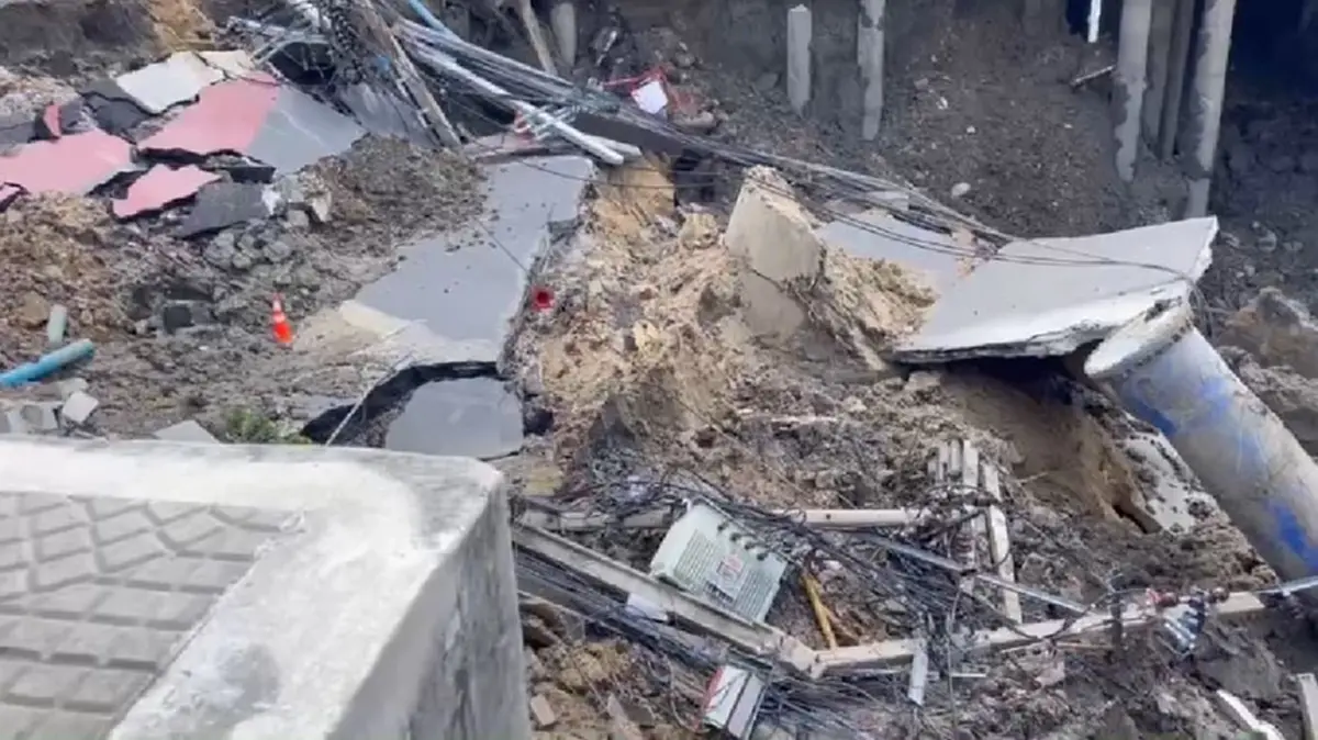 รู้แล้ว อุปสรรคใหญ่กู้หลุมยักษ์ เหตุถนนทรุดหน้า รพ.วชิรพยาบาล