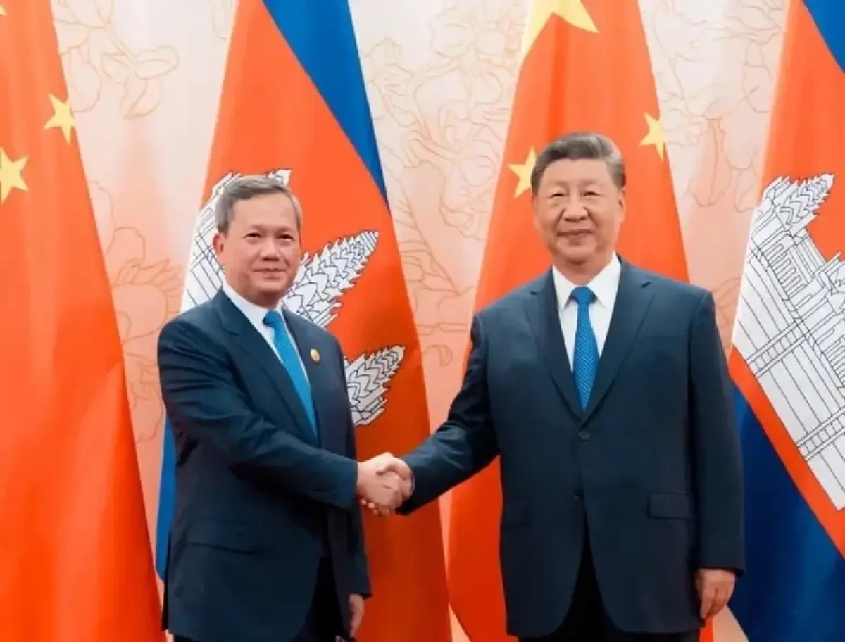 ‘ฮุน มาเนต’ โพสต์ภาพคู่ ‘สี จิ้นผิง’ จีน ประกาศ ขอช่วยฟื้นฟูหมู่บ้านเขมร