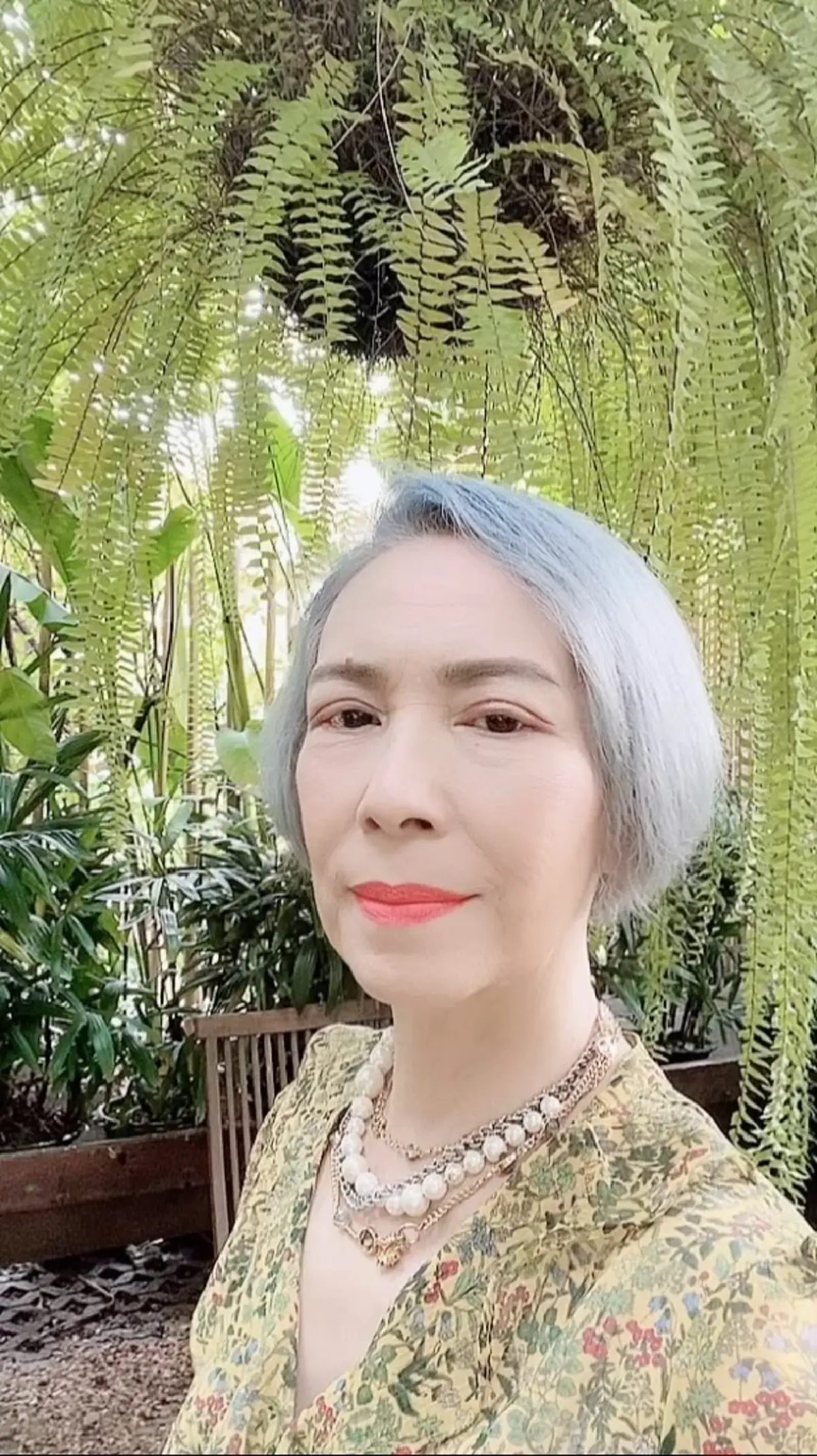 ตุ๊ก เดือนเต็ม ขอ พระสยามเทวาธิราช ช่วยคุ้มครองให้ประเทศสงบสุข