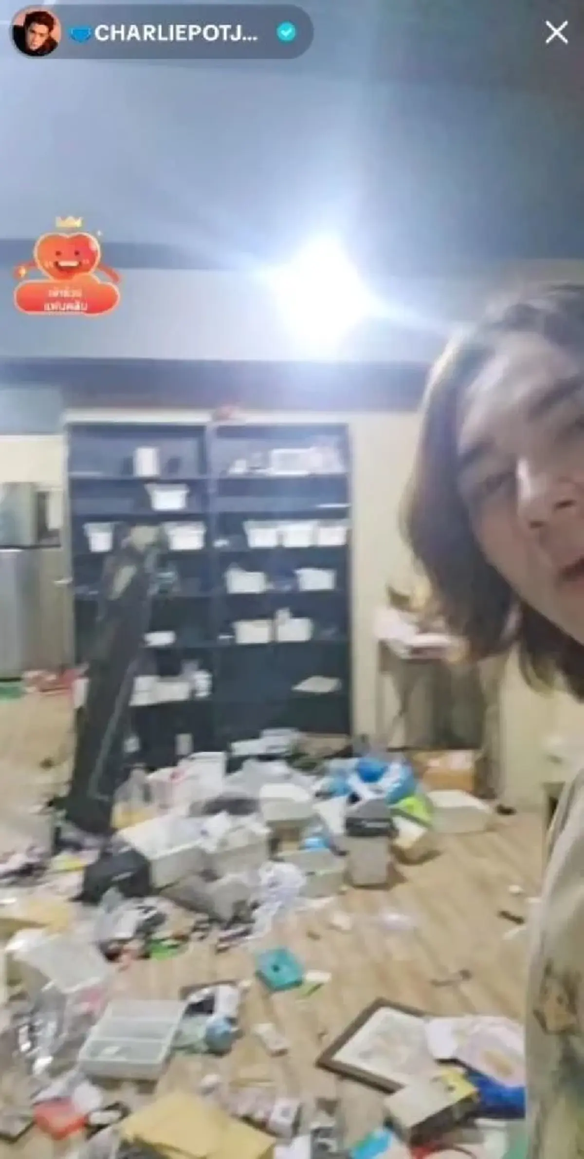 จับได้แล้วโจรยกเค้าบ้าน แน็ก ชาลี ยึดของกลางคืนได้เพียบ