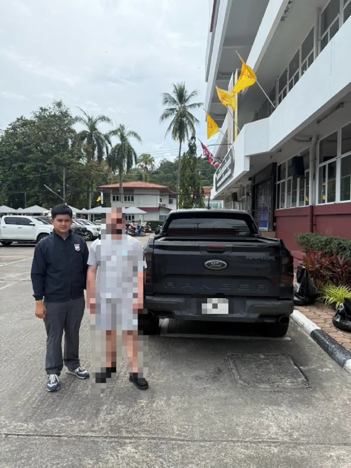 ตกใจคำสารภาพ รวบคนขับกระบะดำ คุ้มไหมให้หนุ่มรัสเซียยืมรถฟรีๆ