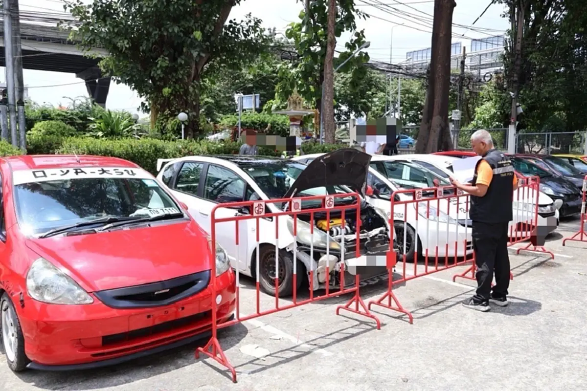 จับ9ผู้ต้องหาแก๊งรถซิ่งบนถนนวิภาวดี ยึด"รถยนต์" 9 คัน