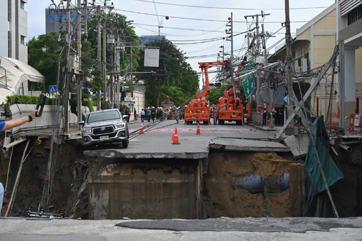 กทม. ประกาศด่วน 7ข้อ แล้ว หลัง ถนนทรุดตัว หน้า วชิรพยาบาล