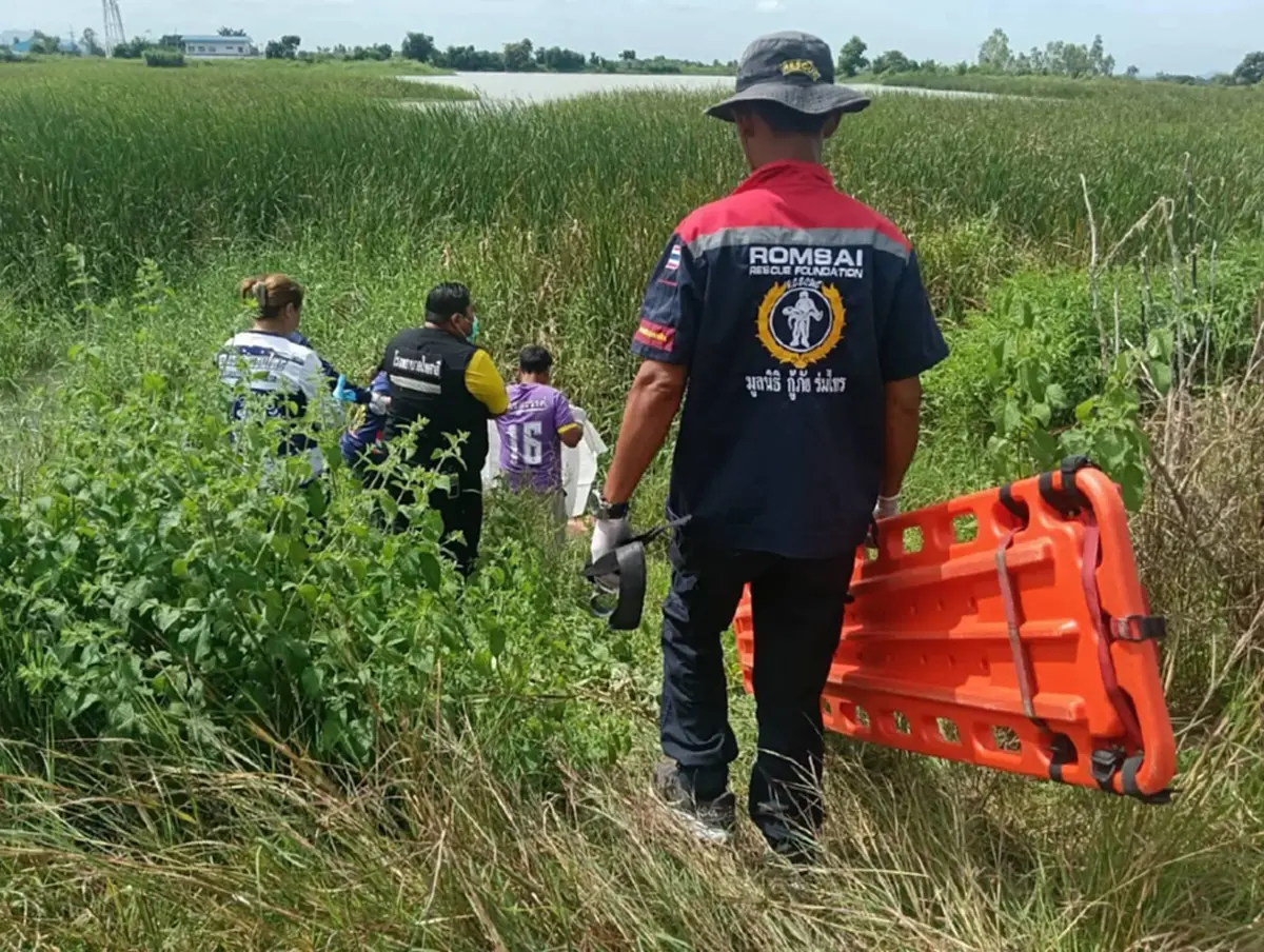 ชาวบ้านพบศพชายเสียชีวิตปริศนา รู้ว่าเป็นใครยิ่งสะเทือนใจ