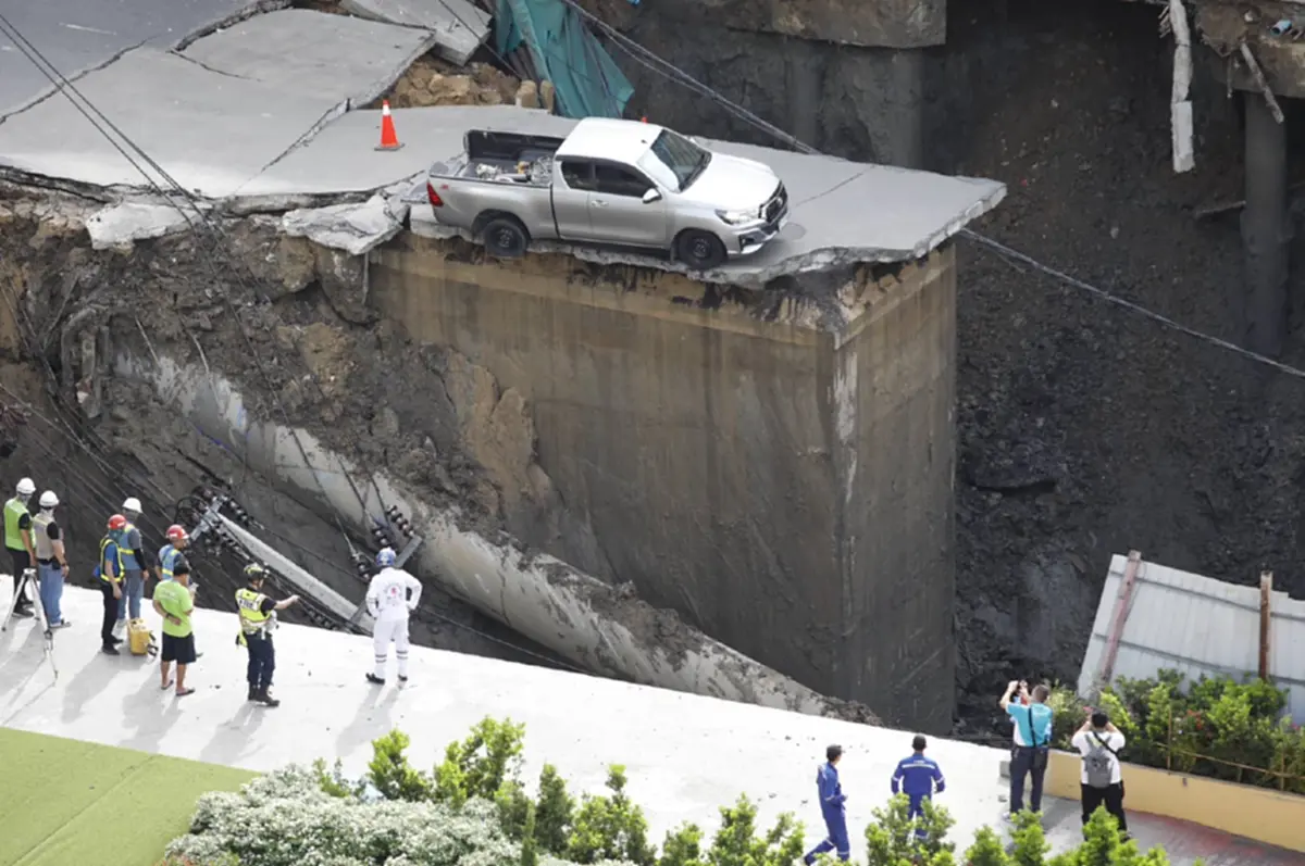 กทม. ประกาศด่วน 7ข้อ แล้ว หลัง ถนนทรุดตัว หน้า วชิรพยาบาล