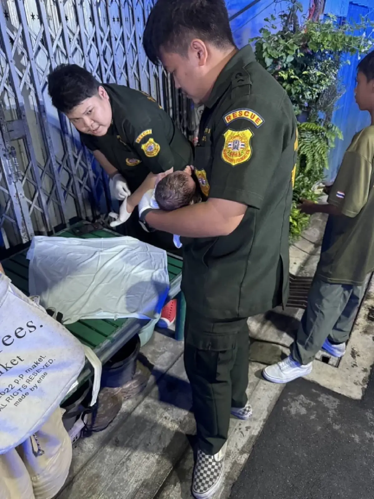 เจอตัวแล้ว แม่วัยสาว นำลูกชายแรกคลอดมาทิ้ง คำสารภาพ เกินจะรับได้