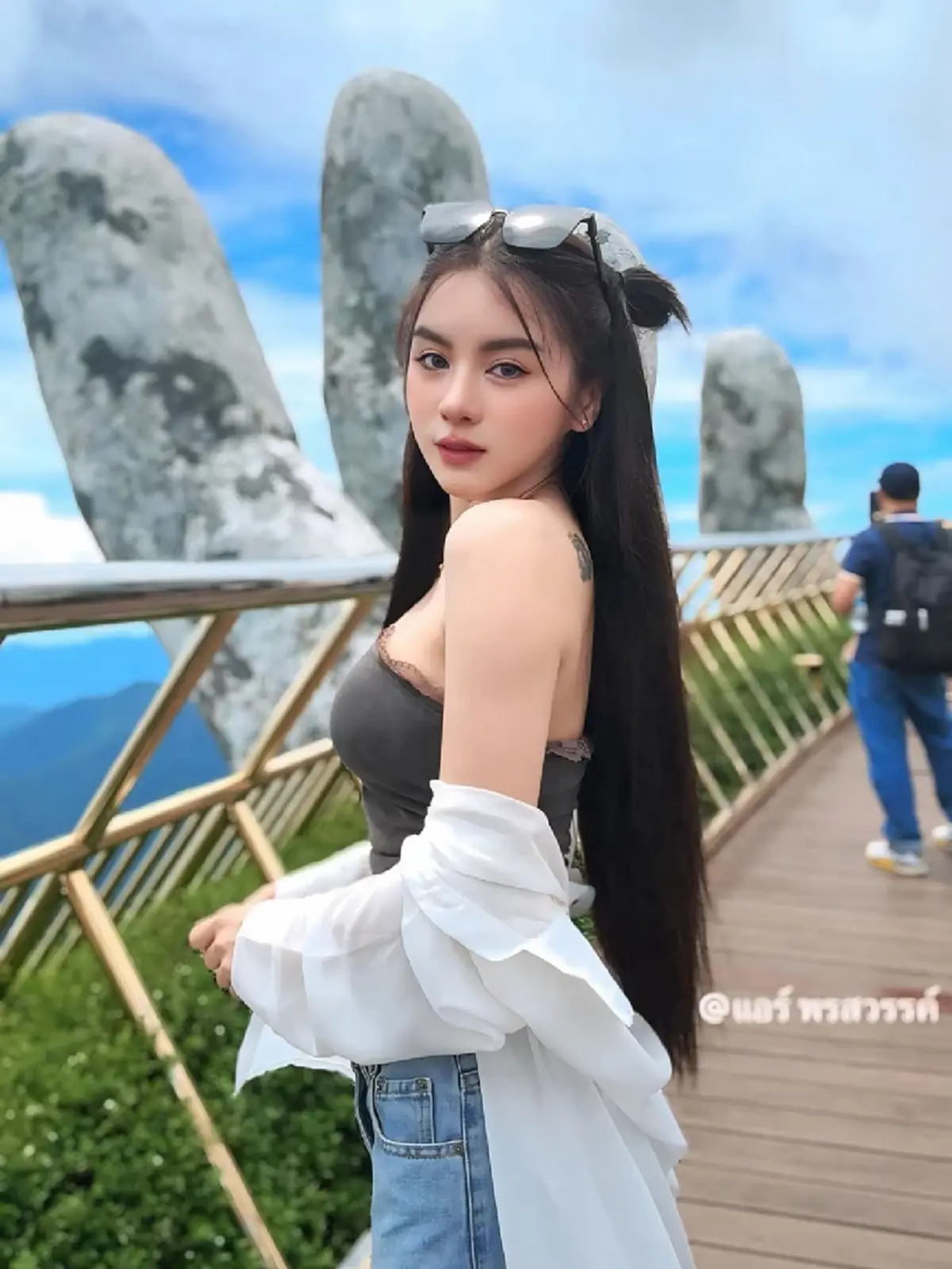 กรรมการบริษัทดอยแม่สลอง โพสต์แล้วถึงนักแสดงยกทีม ปมดราม่าเดือด