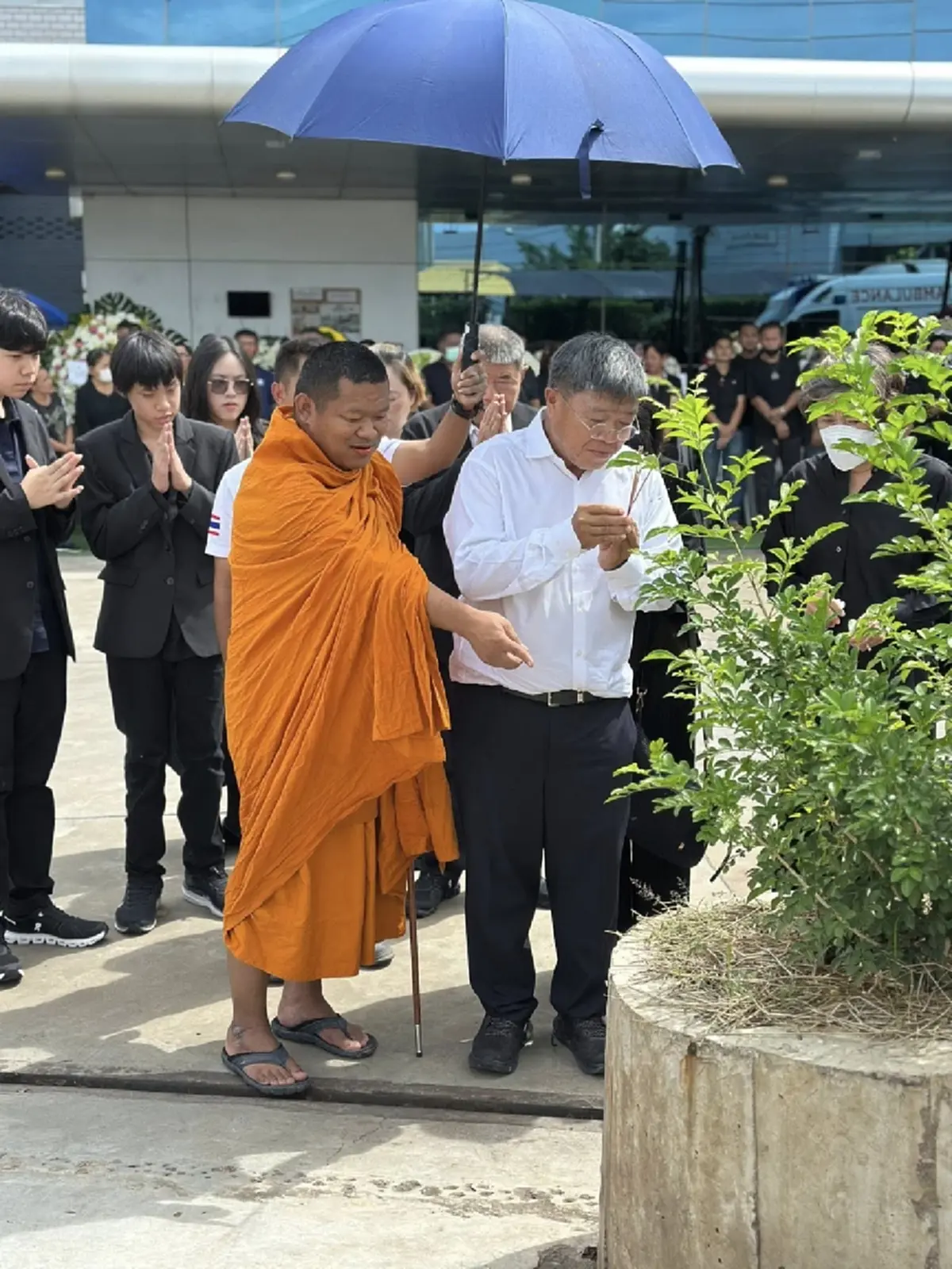 เปิดทะเบียนรถเคลื่อนร่าง \"เจ๊เกียว\" ลูกน้องเศร้าทั้งอู่เชิดชัย