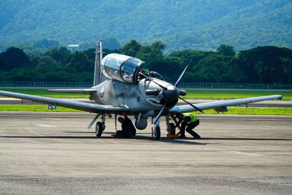 ทอ. เปิดตัวเครื่องบินโจมตี AT-6TH เสริมเขี้ยวเล็บรับภัยคุกคาม
