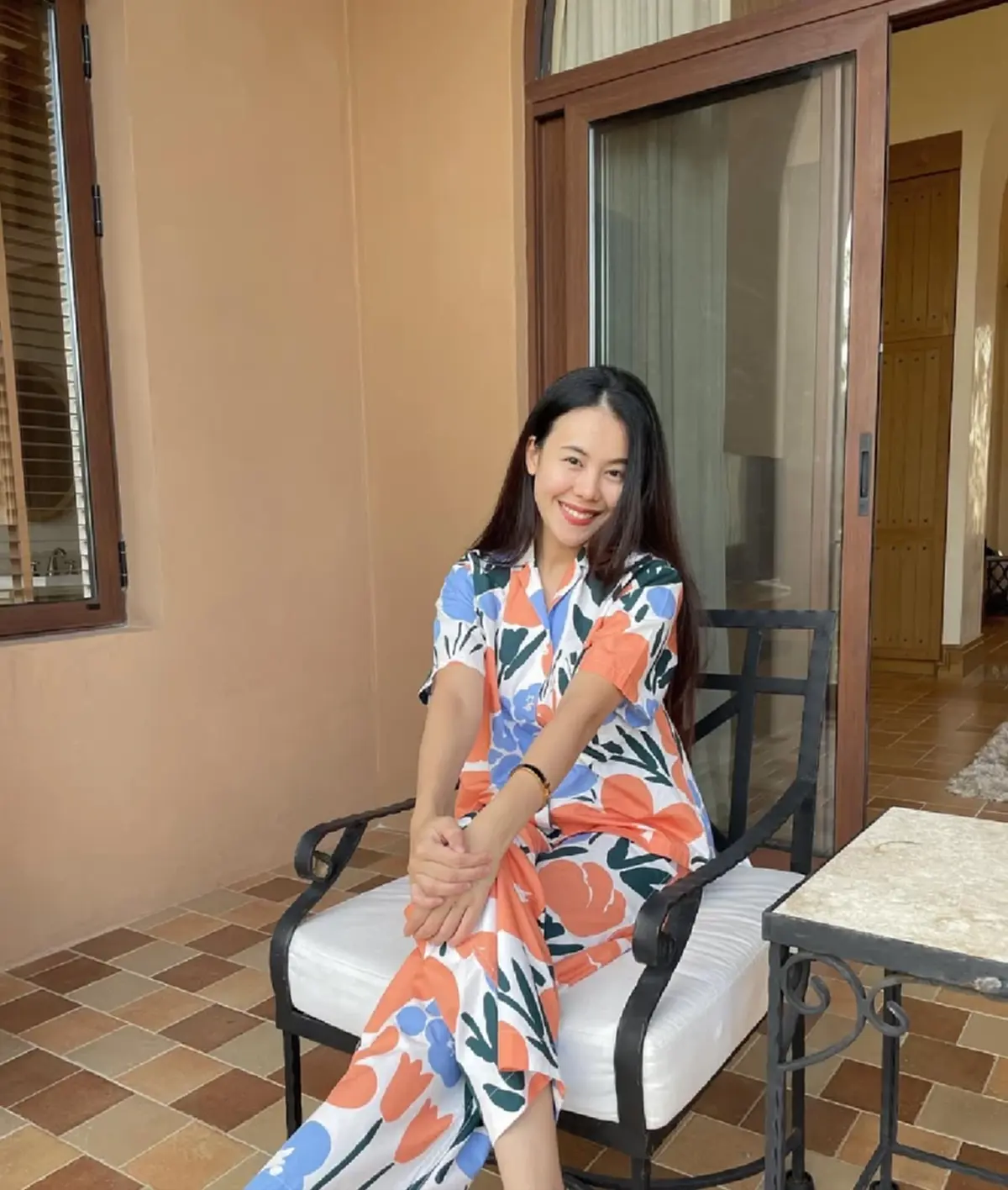 ทำความรู้จัก อัง สุพัตรา น้องสาวของ ออม สุชาร์ ดีกรีไม่ธรรมดา