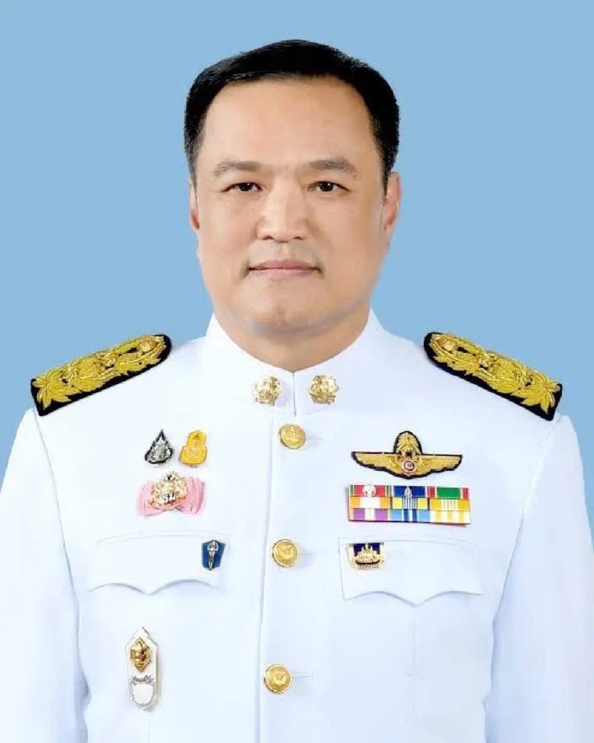 โปรดเกล้าฯ แต่งตั้ง อนุทิน ชาญวีรกูล เป็นนายกรัฐมนตรีคนที่ 32