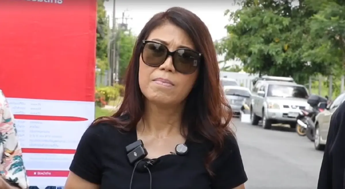 สาวร้องทุกข์ ถูกยึดที่ดินทำถนนสาธารณะเข้าหมู่บ้าน ด้วยกระดาษA4