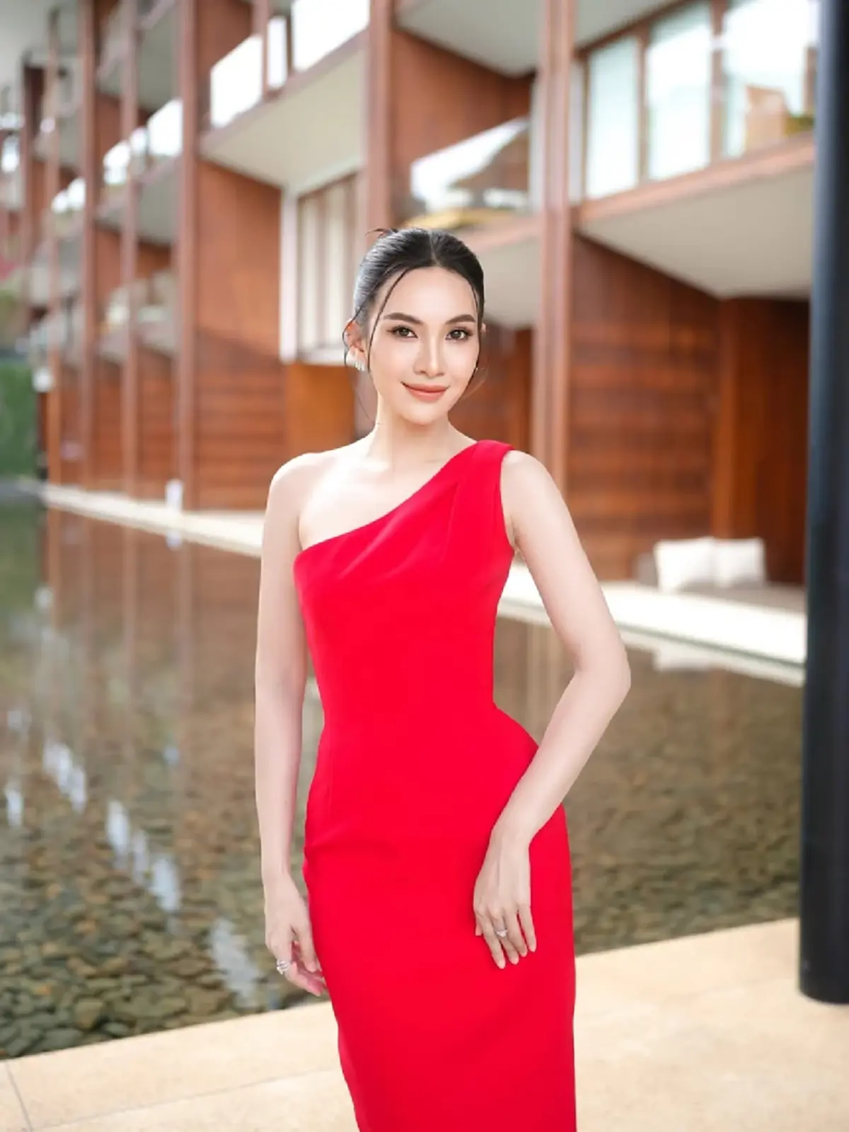 รู้จัก"ผู้กองแคท"เก่งสวยครบเครื่อง จากตำรวจสู่ปลัดอำเภอ