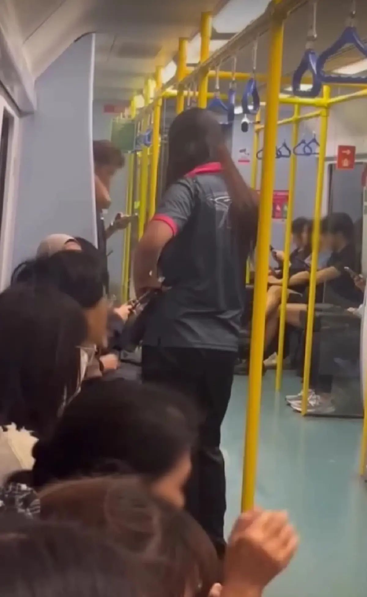 เพจดังแฉ ชูศักดิ์ ด่าสาวมุสลิม วีรกรรมแสบ ไรเดอร์แถวนั้นรู้กัน