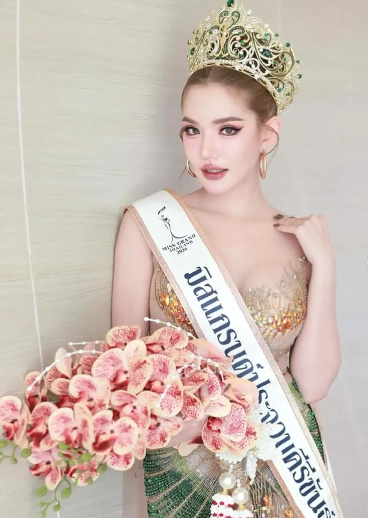 \"เบบี๋ สุพรรณี\" ร่ำไห้วอนขอโอกาส หลังโดนปลดฟ้าผ่า รับเคยถ่ายนู้ดจริง