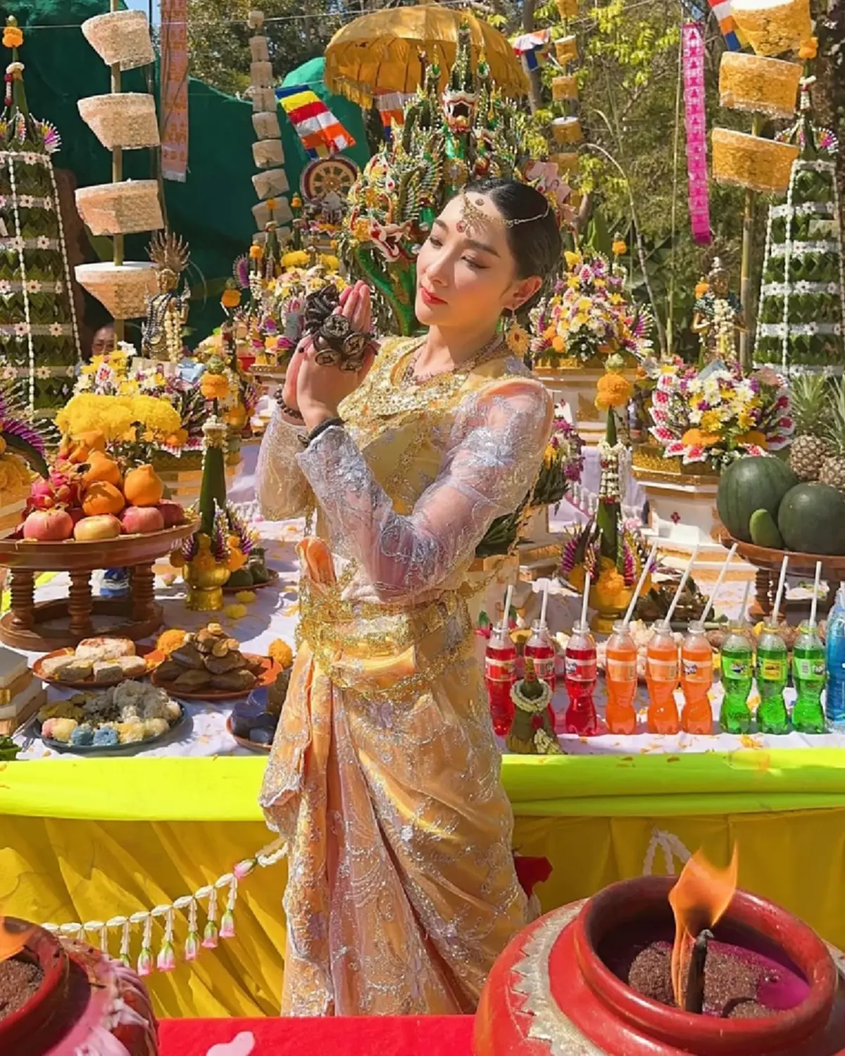 รีบส่อง เฟี้ยว์ฟ้าว โชว์เลขขันน้ำมนต์ แฟนๆฮือฮาเห็นเลขชัด