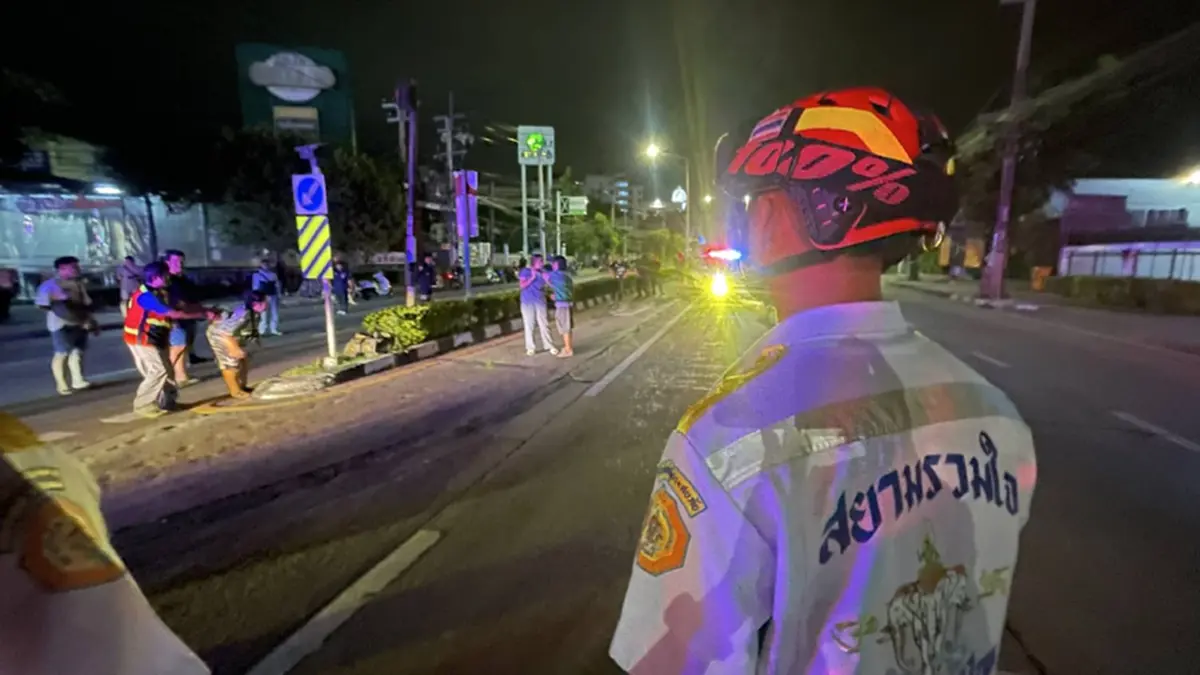 ระทึก หนุ่มถือมีด จี้แฟนสาวกลางถนน ญาติเข้าห้ามก่อนรู้สาเหตุ